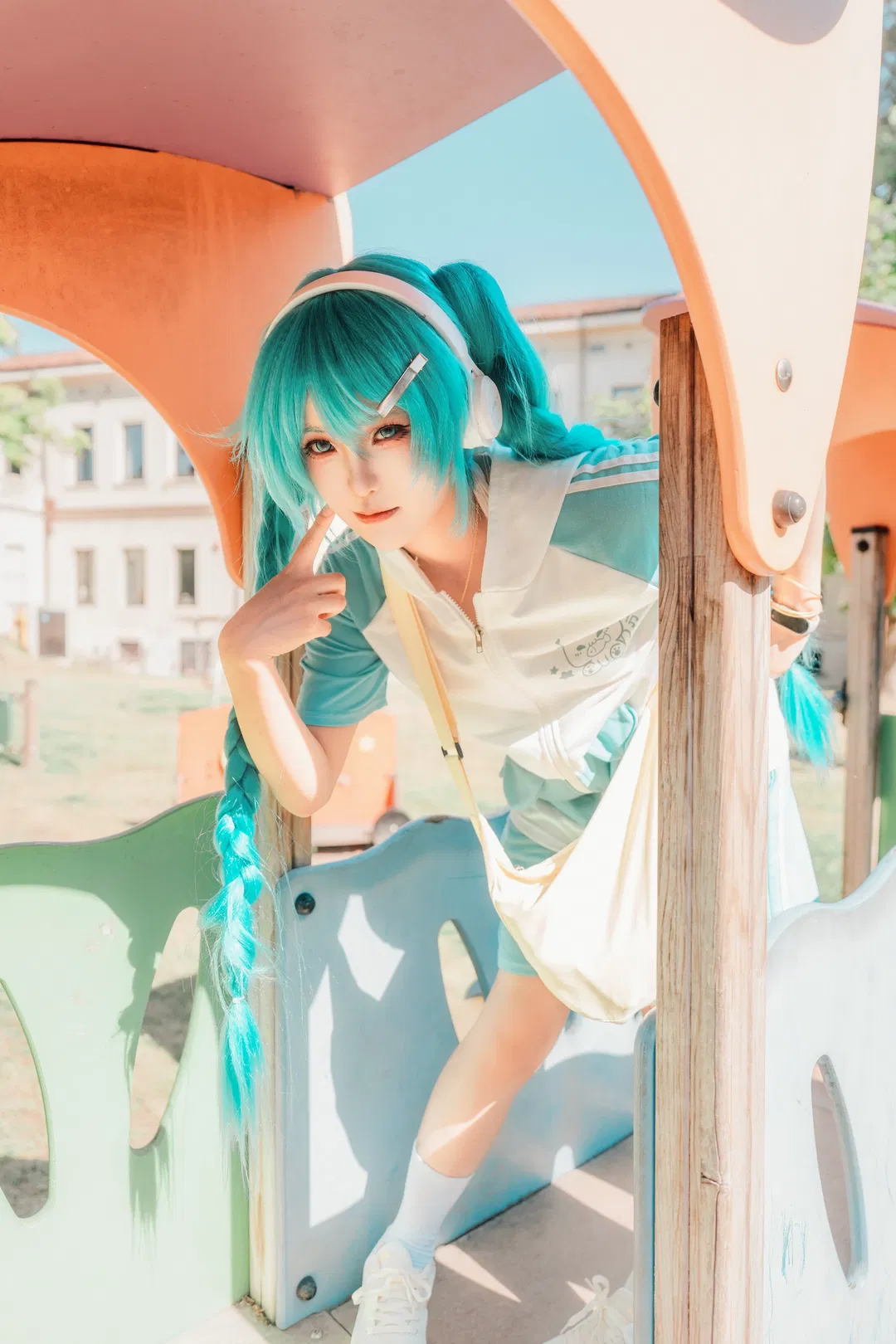 【初音未來cos】義大利街頭的青綠風暴 - 第 13 張