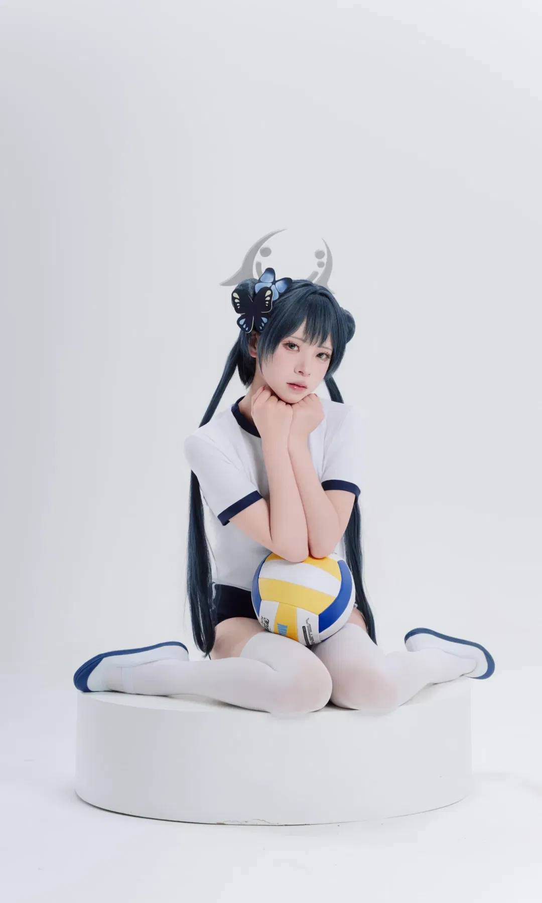 【妃咲cos】蔚蓝档案妃咲运动风，人生排球服的棚拍记录 - 第 2 张