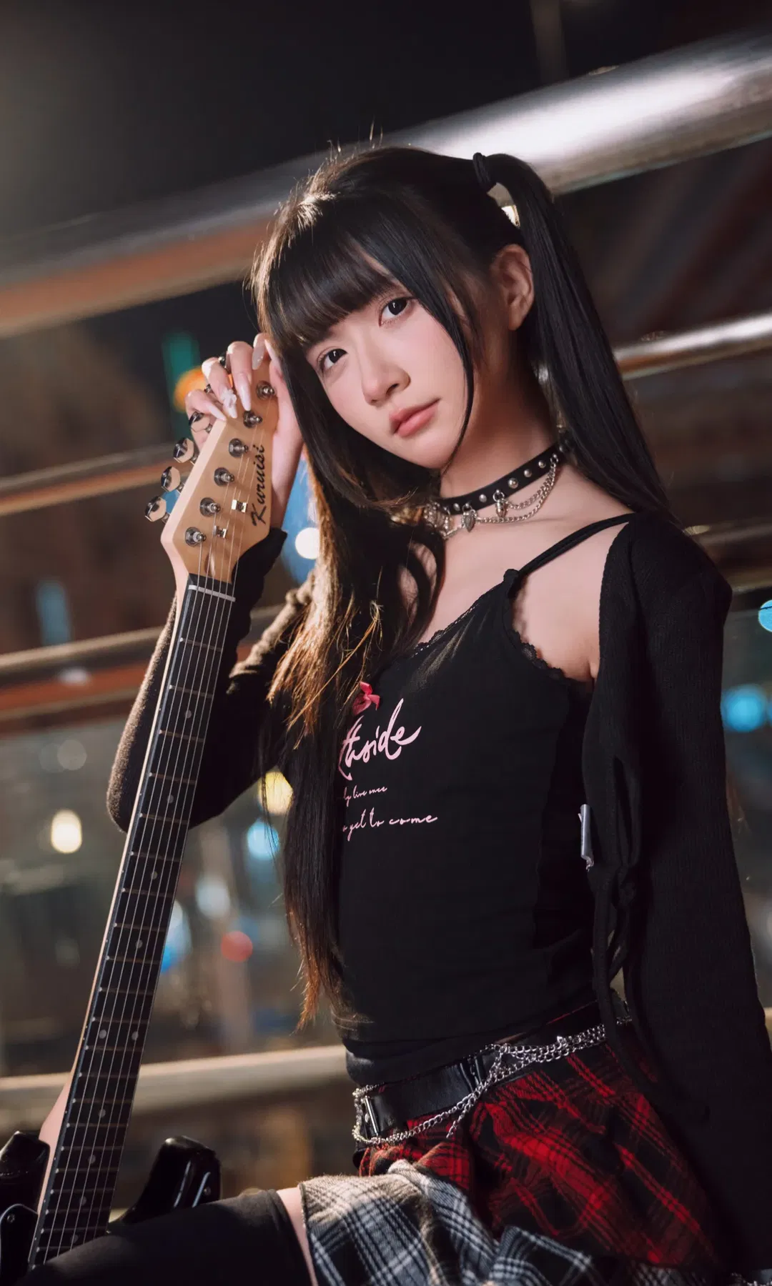 夜巷赛博朋克风摇滚少女，千禧年日系街头摄影 - 第 8 张