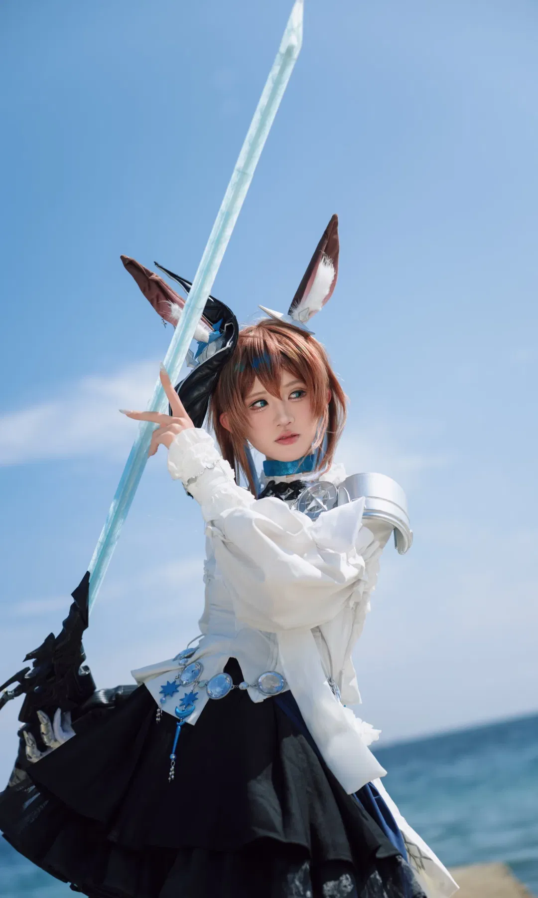 【阿米娅cos】明日方舟少女骑士动作参考 - 第 4 张