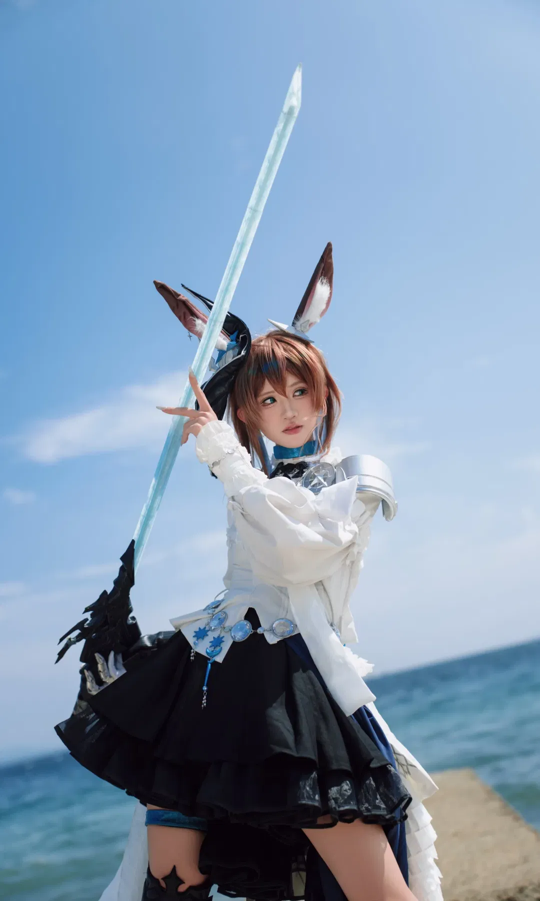 【阿米娅cos】明日方舟少女骑士动作参考 - 第 6 张