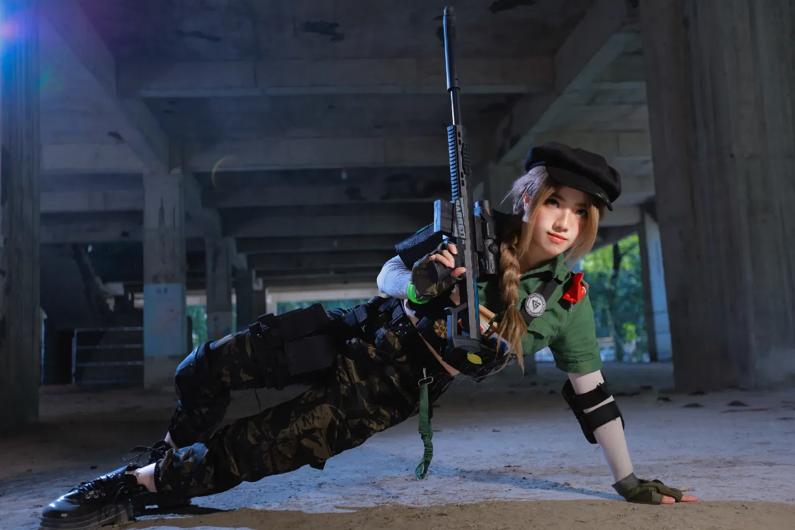 【蝶cos】三角洲行动：医疗兵也要战斗 - 第 4 张