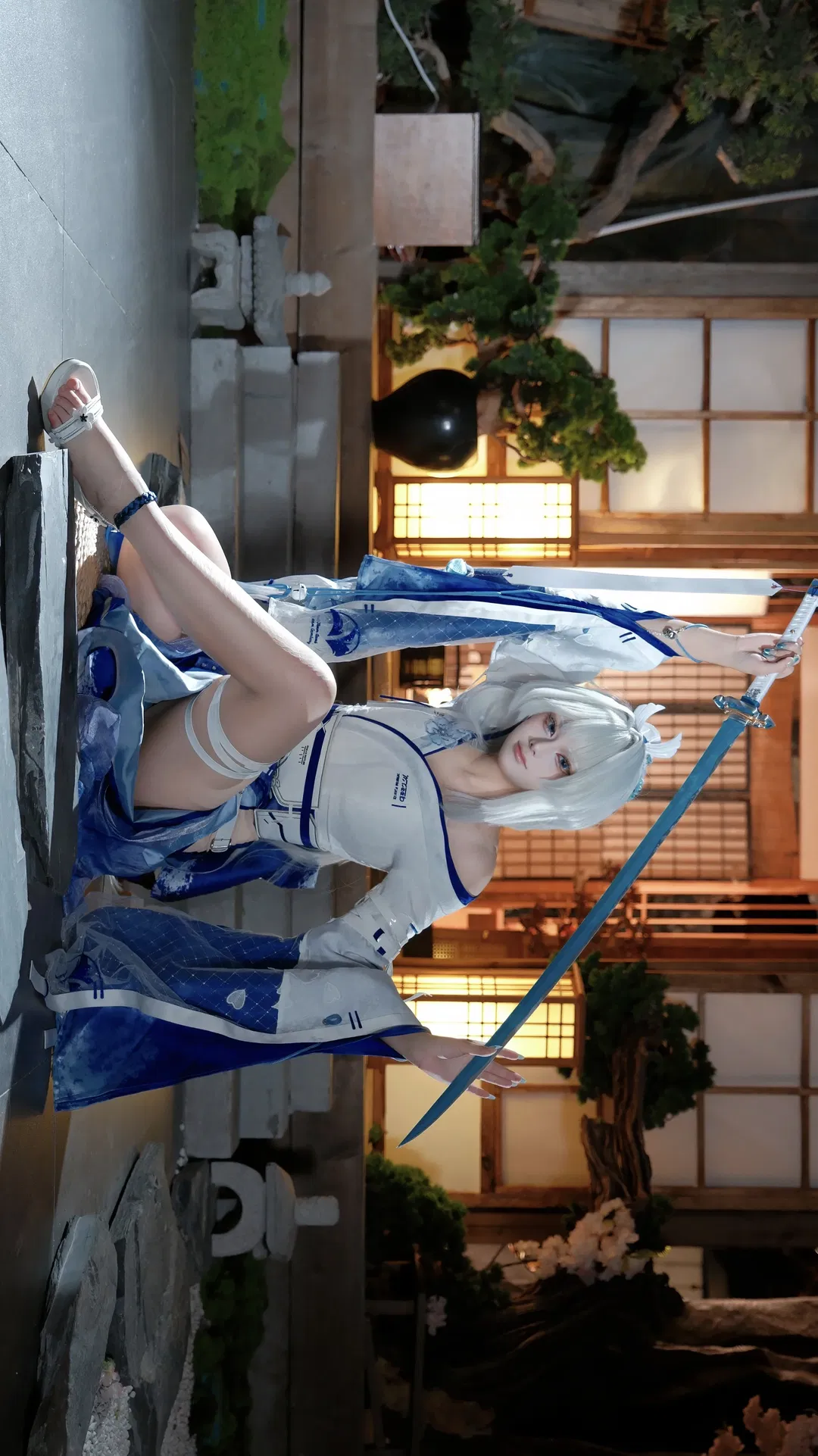 【緋雪cos】鳴潮雪境中的劍影 - 第 1 張
