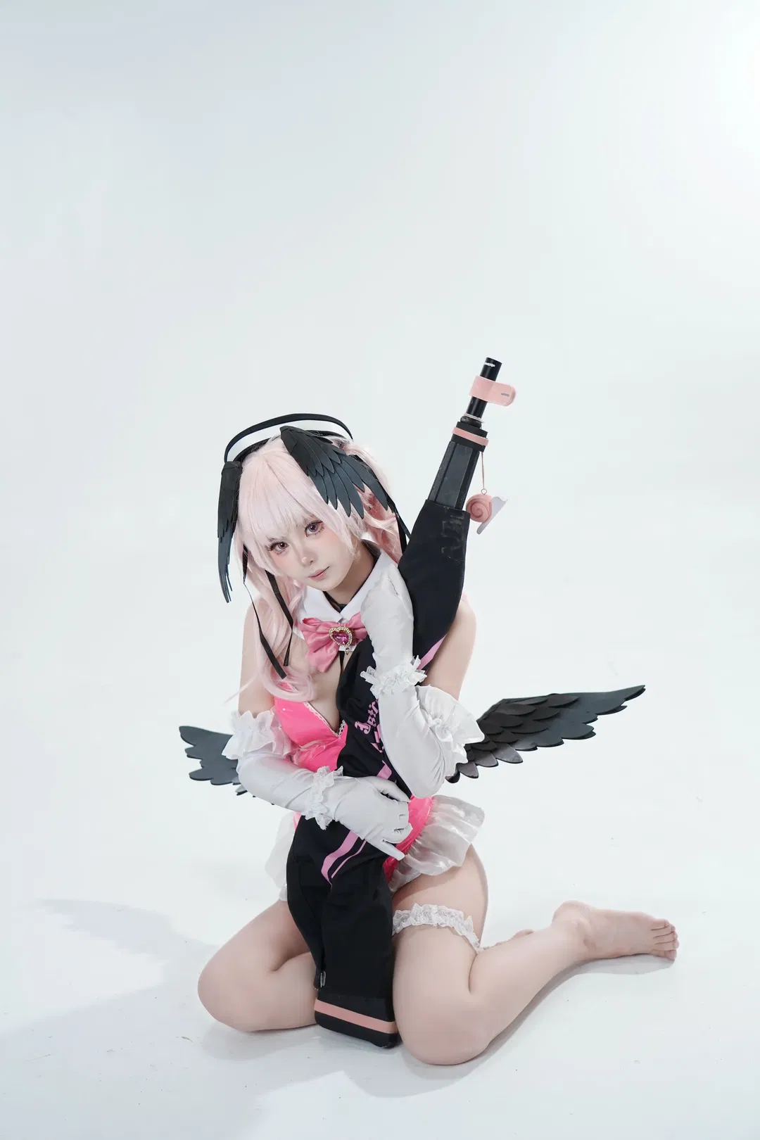【下江小春cos】蔚蓝档案粉色小恶魔的棚拍记录 - 第 4 张