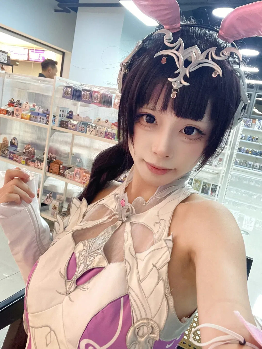 斗羅大陸逆轉時空聯動，這套白紫幻想風Cosplay太出片了 - 第 1 張