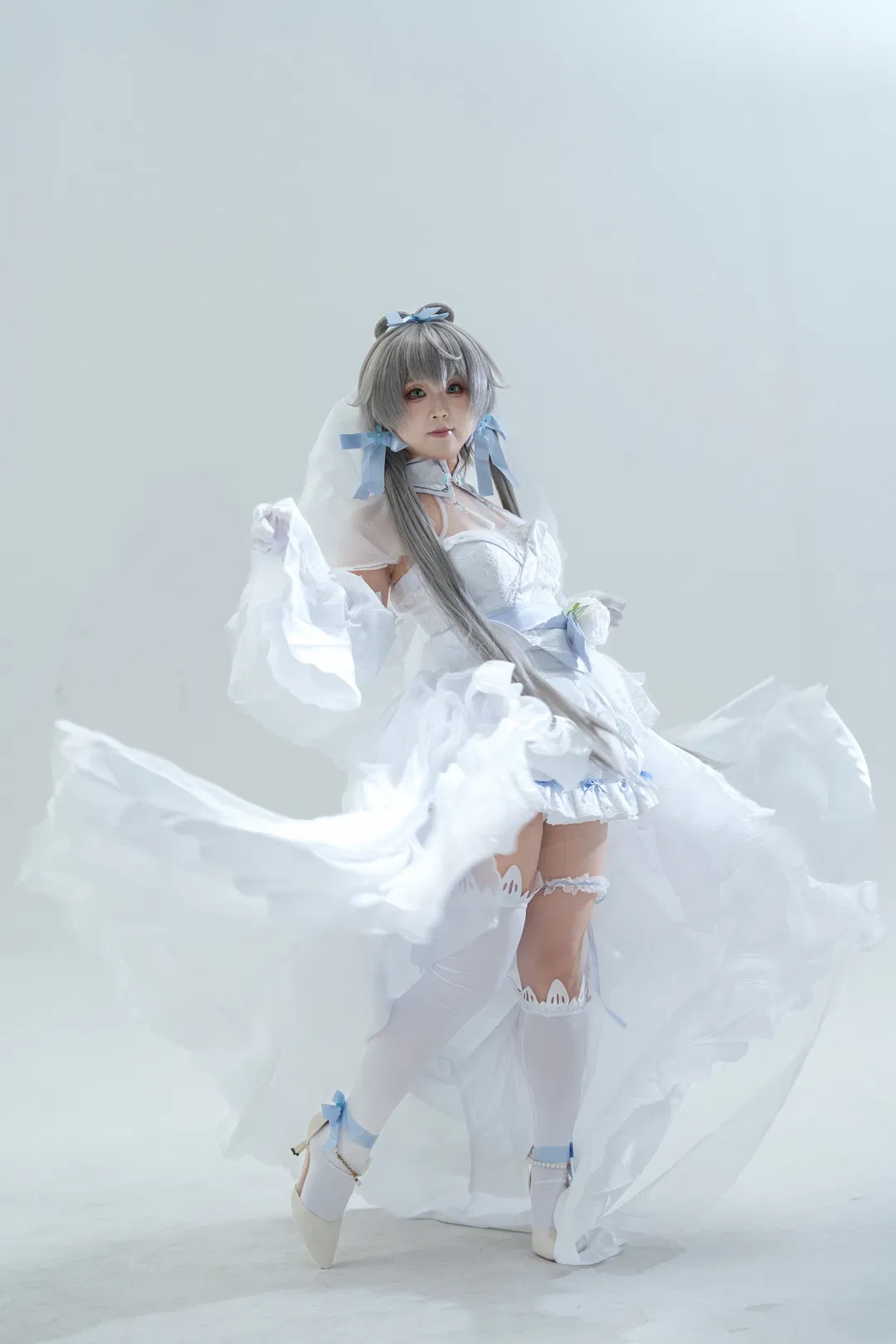 洛天依花嫁cos 动态感拍照姿势分享 - 第 4 张