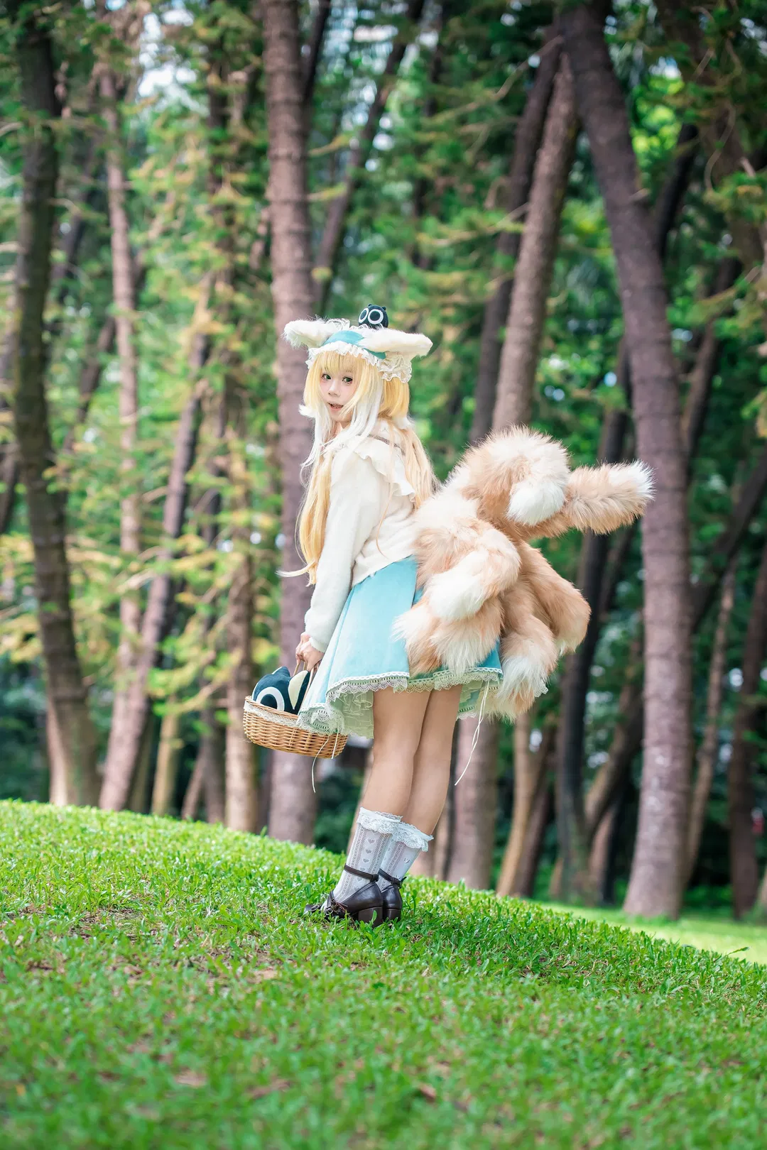 【铃兰cos】明日方舟森林里的光影魔法 - 第 2 张