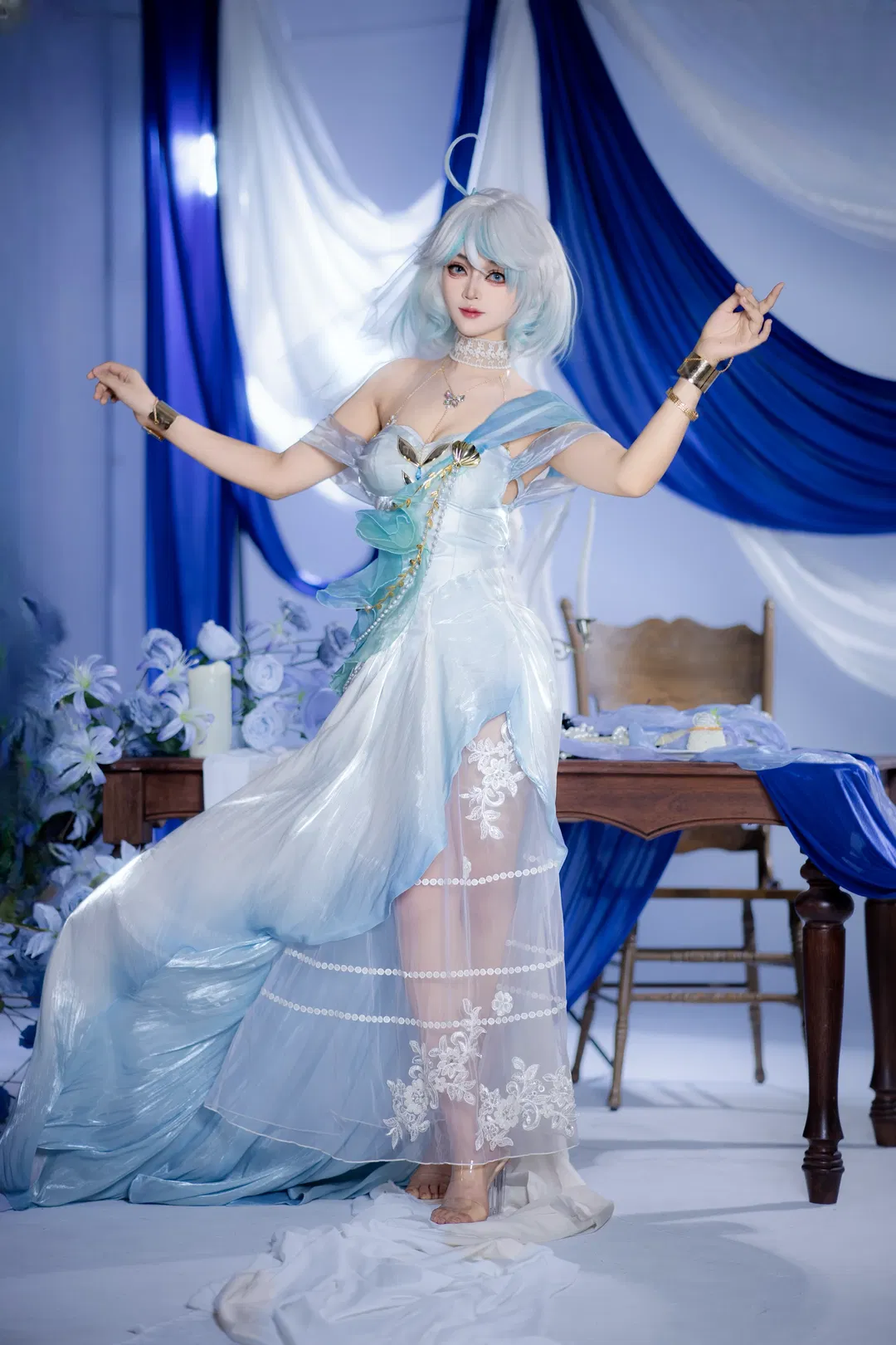 【芙宁娜cos】深蓝帷幔下的光影与薄纱细节 - 第 2 张
