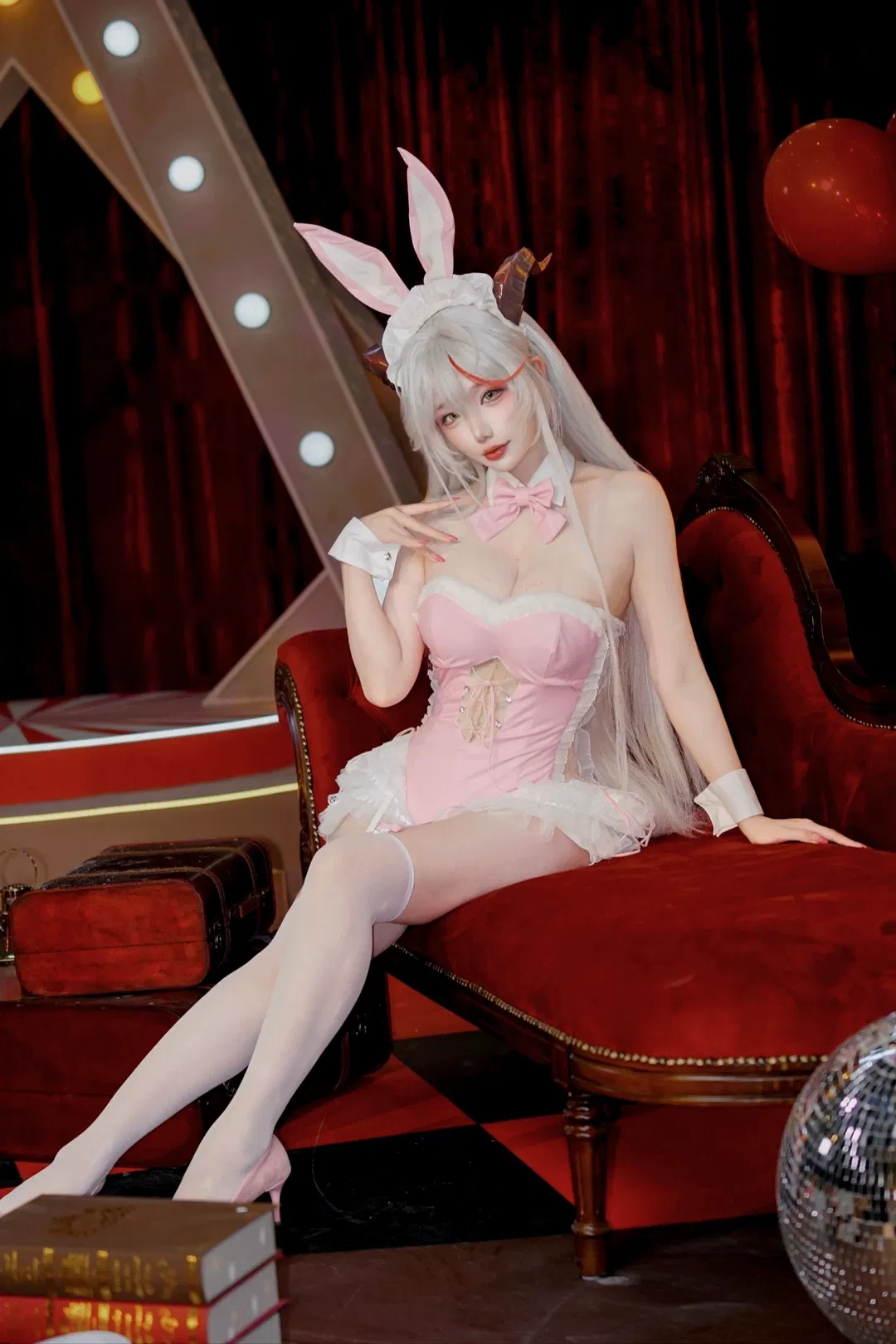 【天夫人cos】碧蓝航线盛夏清凉节的粉色兔女郎造型 - 第 1 张