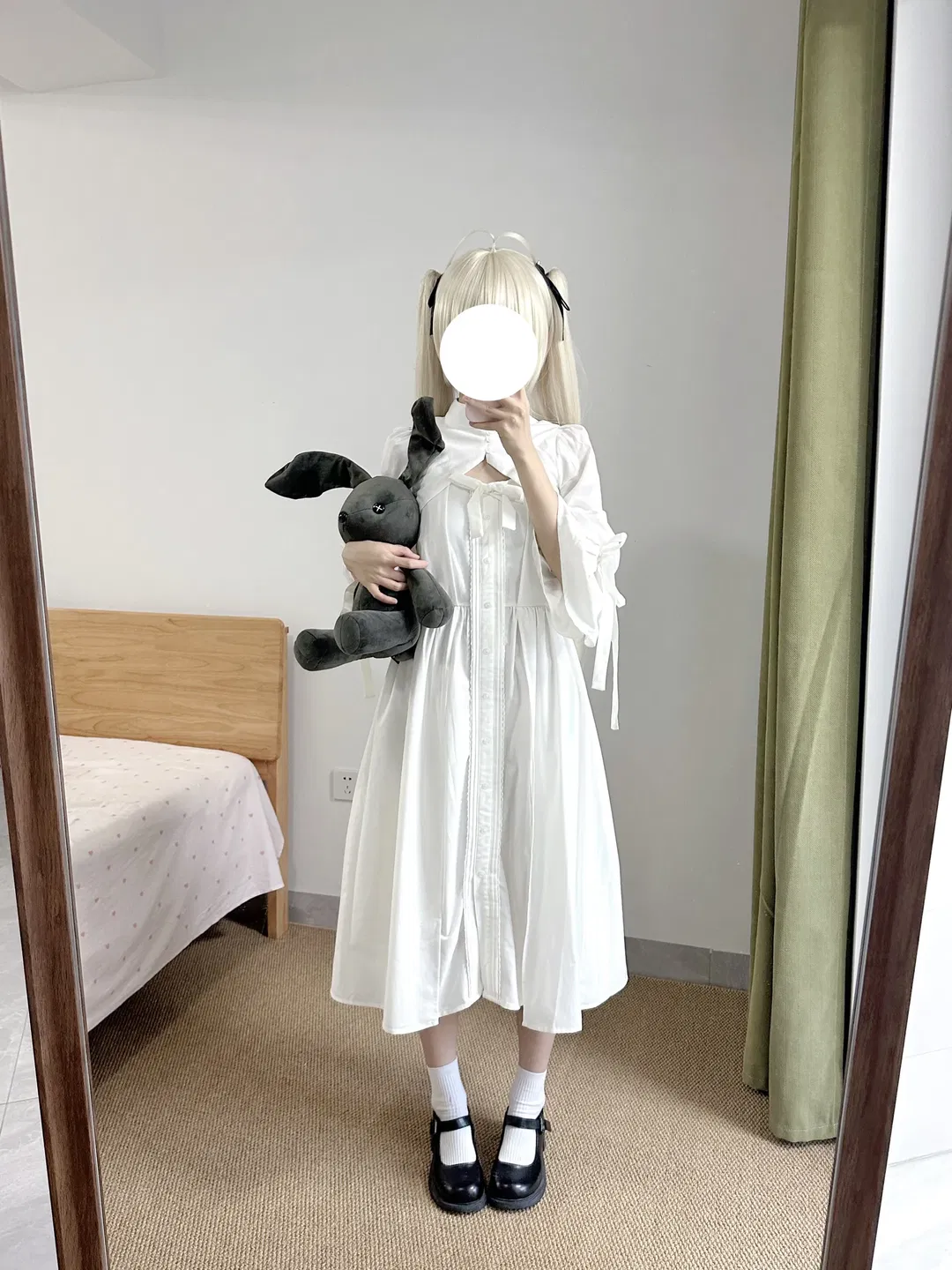 春日野穹cos 缘之空 穹妹白色系常服对镜拍 - 第 3 张