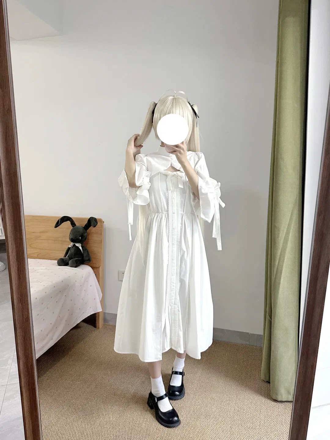 春日野穹cos 缘之空 穹妹白色系常服对镜拍 - 第 4 张