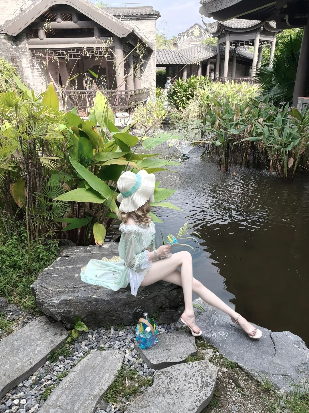 【调酒师cos】第五人格夏日水景园林里的微醺感 - 第 2 张