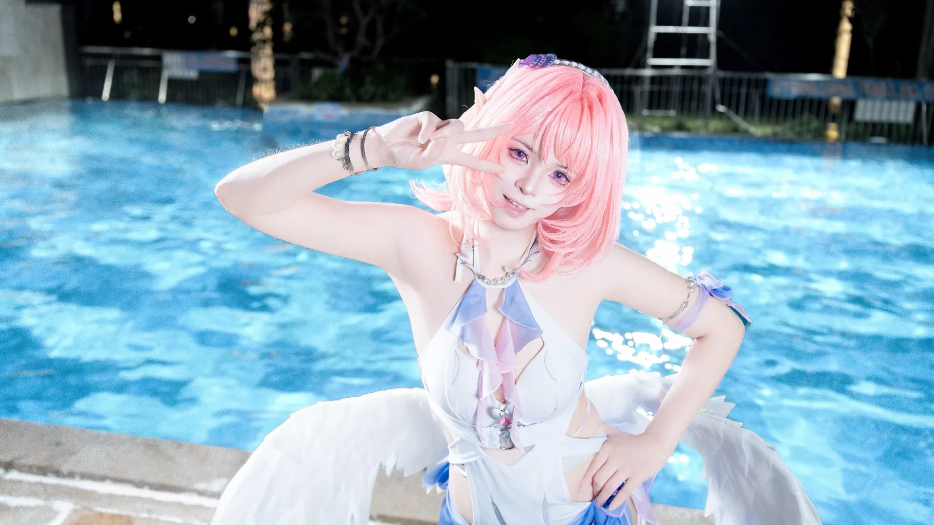 [Remielle cosplay] Zenless Zone Zero: A summer poolside rendezvous - Image 8