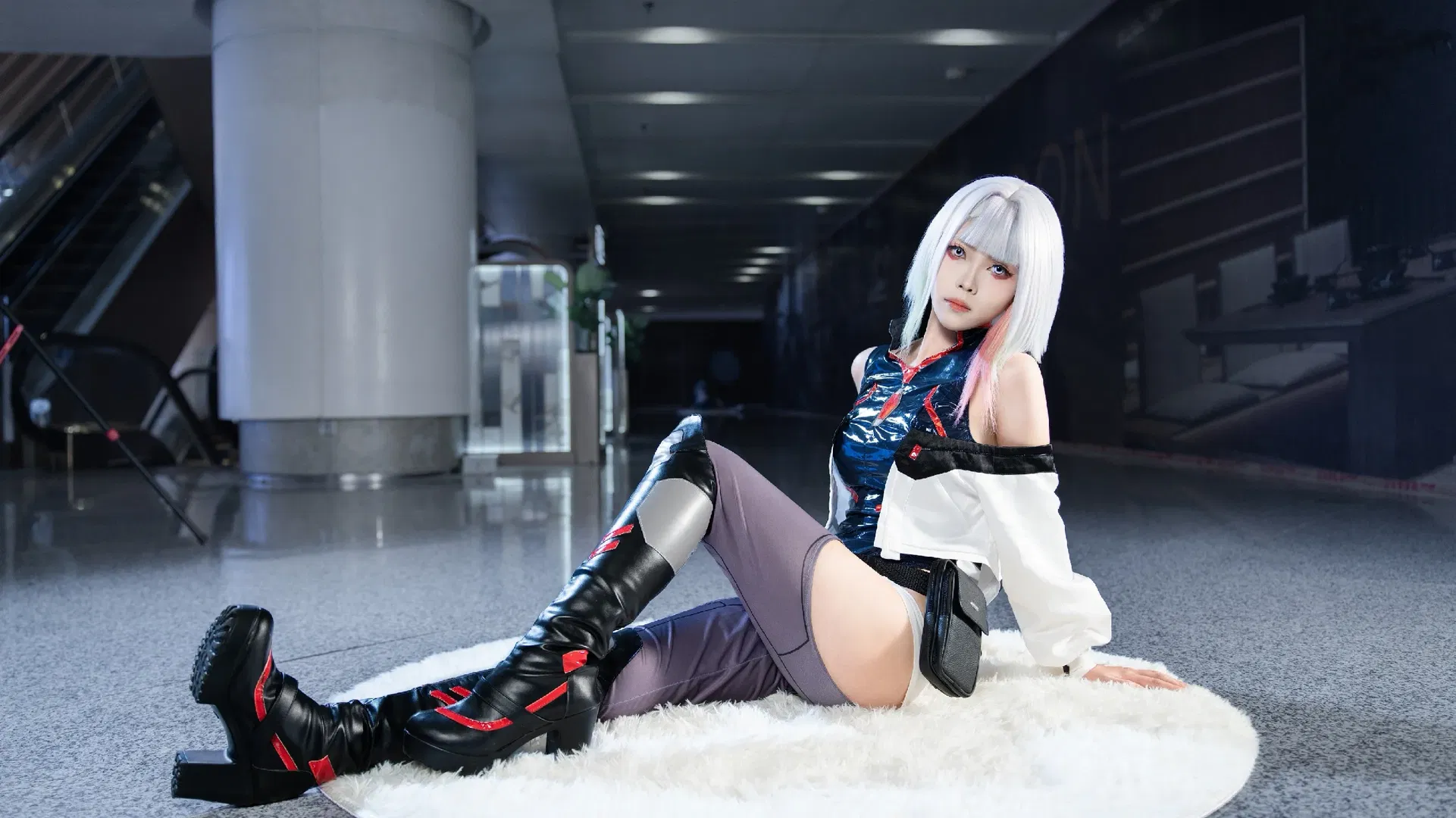 【露西cos】赛博朋克边缘行者，赛博都市里的冷峻特工 - 第 4 张