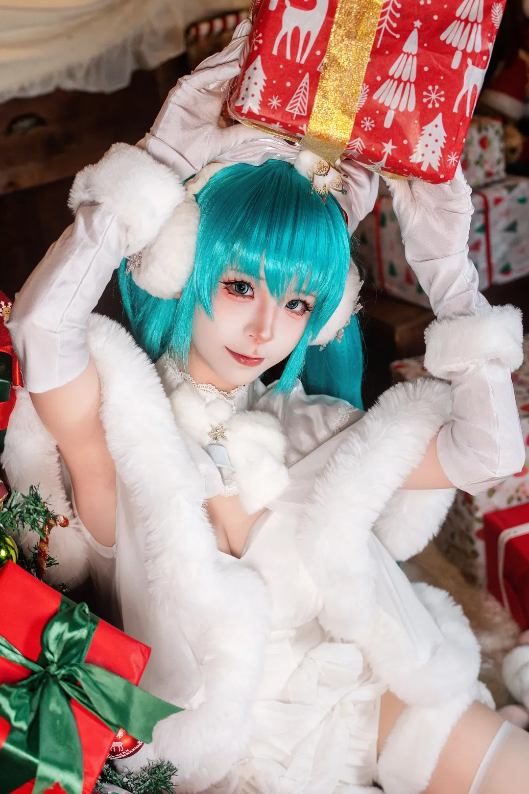 【初音未来cos】圣诞白毛绒穿搭与木屋氛围