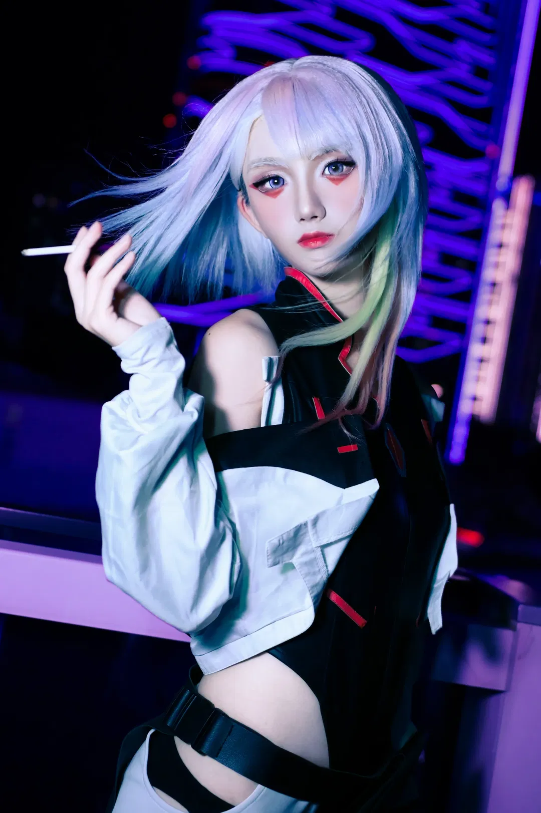 【露西cos】赛博朋克2077的夜之城月色 - 第 1 张