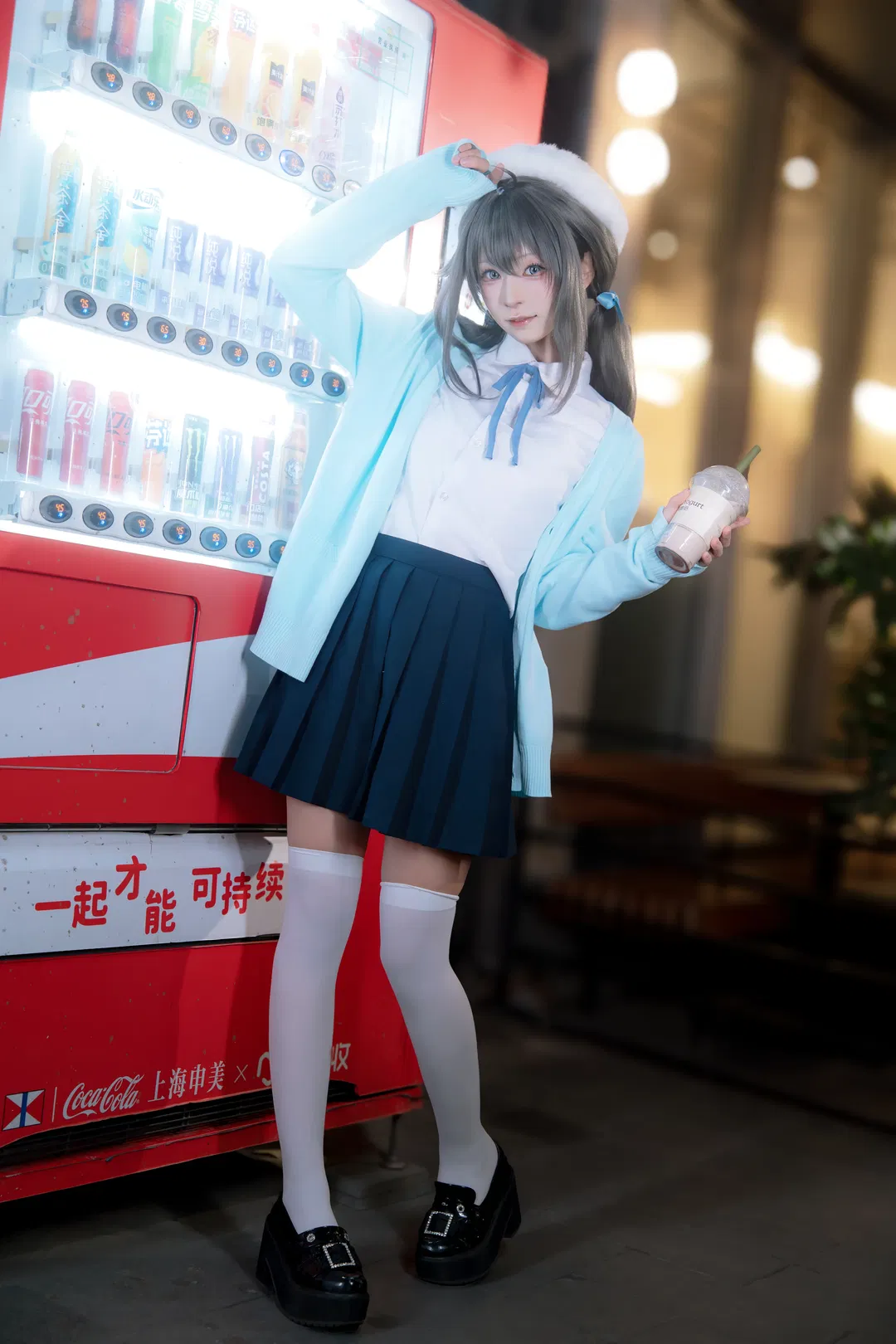 【雪之下雪乃cos】休息日的書與自動售貨機 - 第 3 張