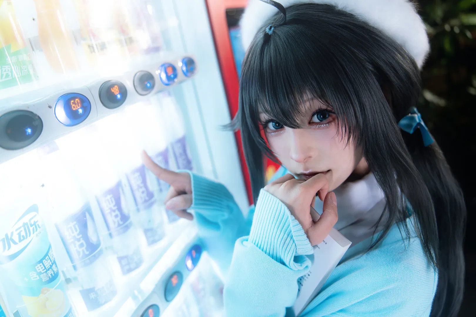【雪之下雪乃cos】休息日的書與自動售貨機 - 第 4 張