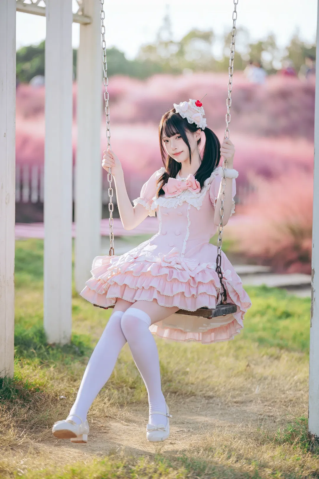 拿着大勺子在嘉北粉黛花海拍Lolita写真 - 第 7 张