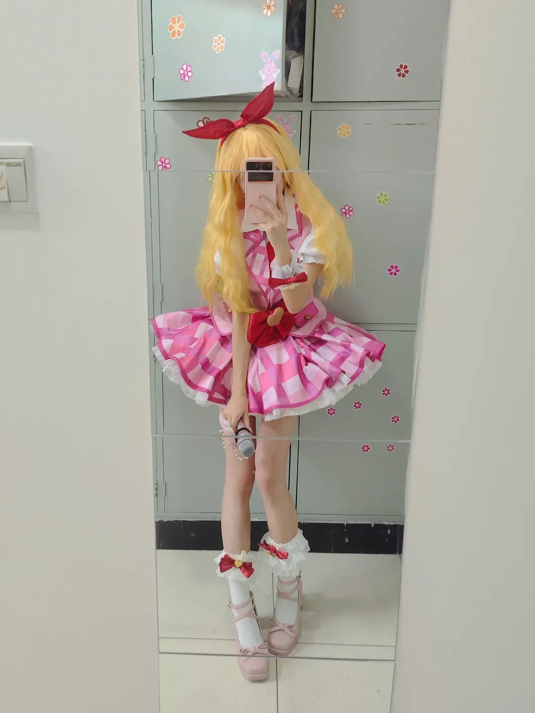 【星宮莓cos】偶像活動打歌服，麥克風替代飯勺的舞臺感 - 第 1 張
