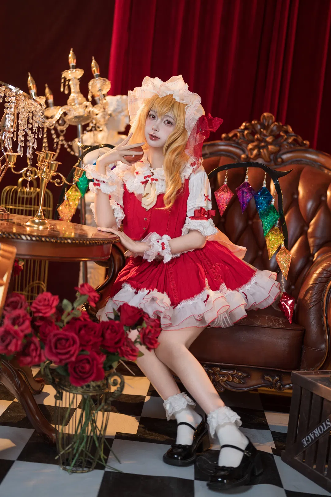【芙兰朵露cos】东方红魔乡红白洋装与复古舞台 - 第 9 张