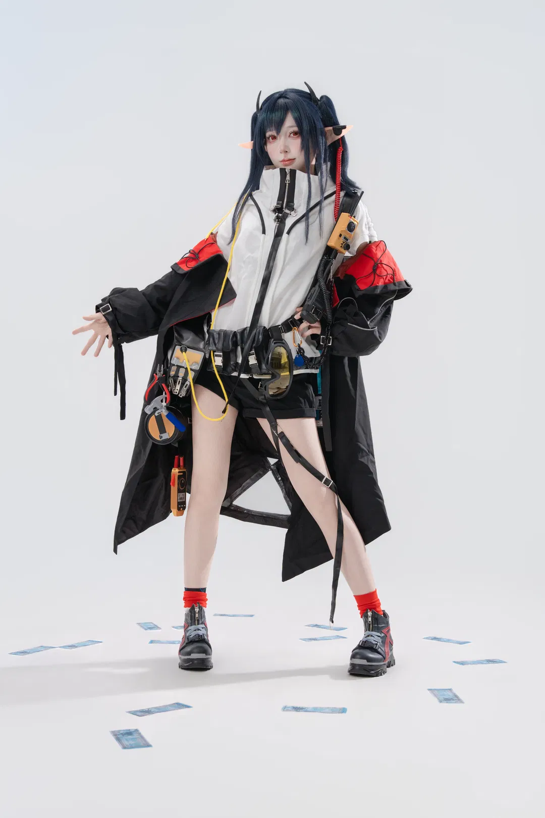 【可露希尔cos】明日方舟白棚动作参考练习 - 第 2 张