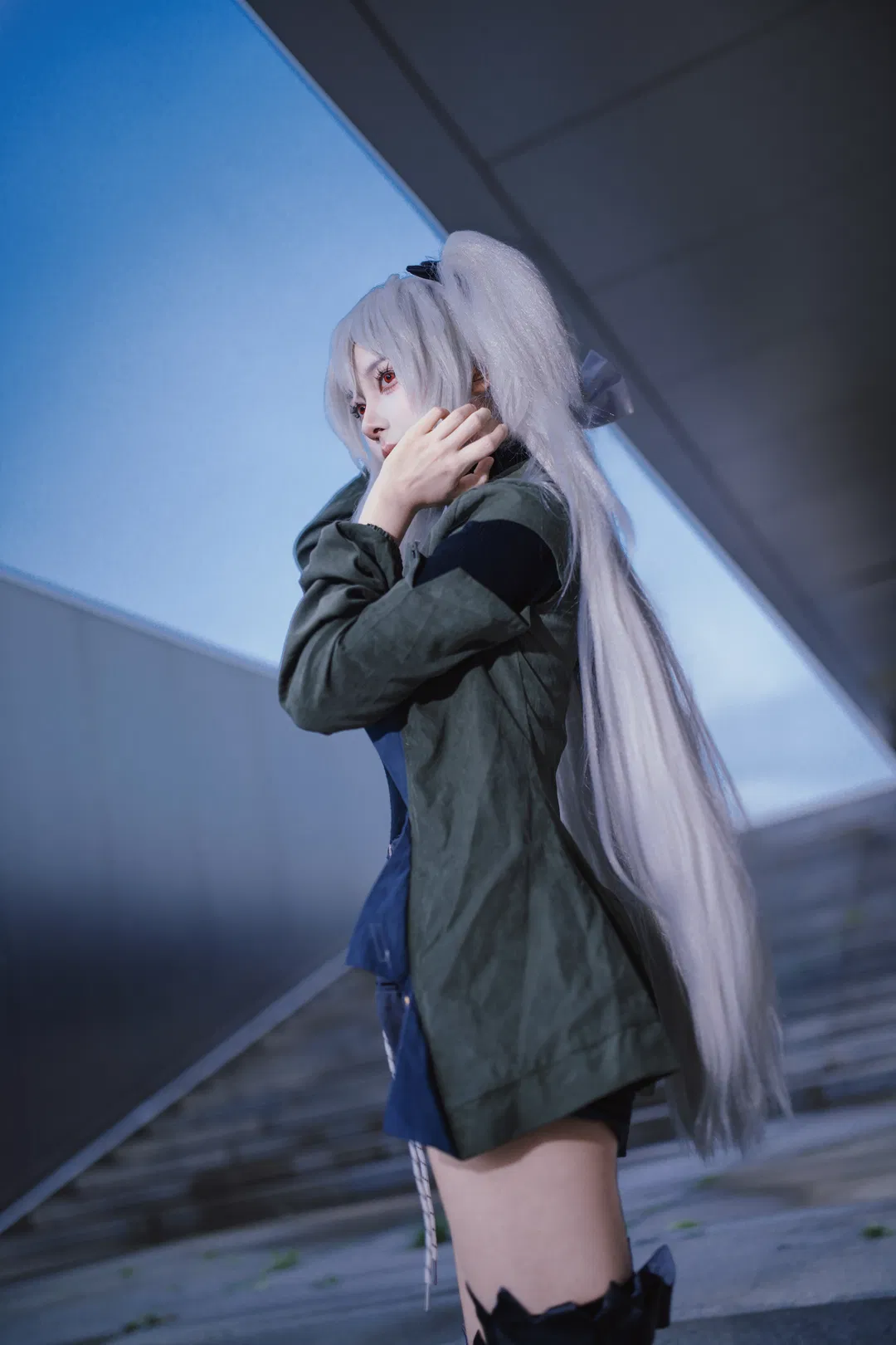 【斯卡蒂cos】明日方舟下一顿午茶，街头战术风出街 - 第 4 张