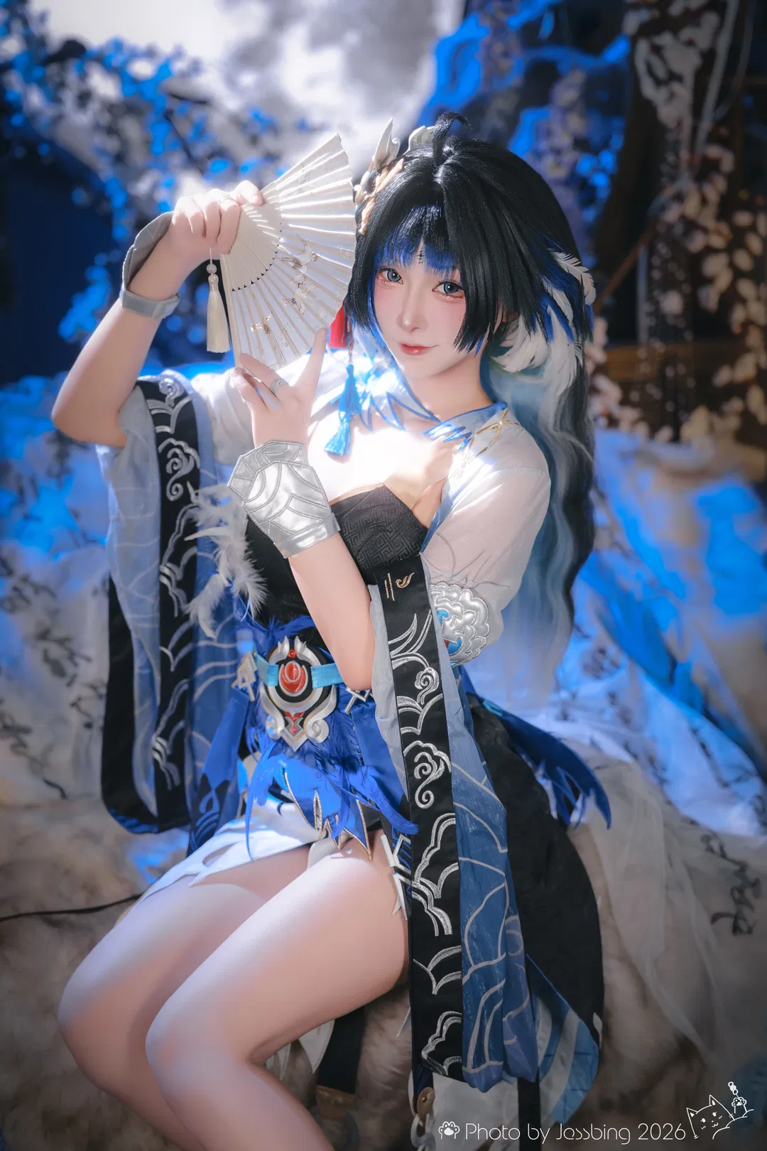 秧秧玄翎cos 鳴潮裡的這套藍黑國風造型真的很戳我 - 第 1 張