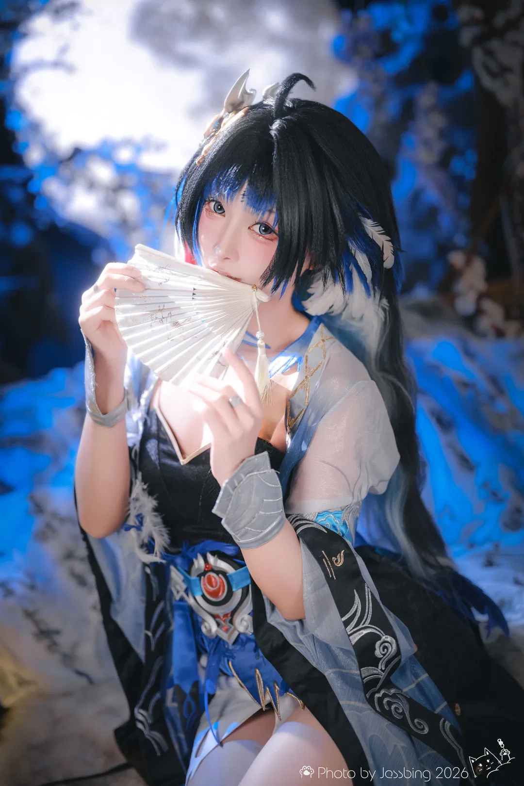 秧秧玄翎cos 鳴潮裡的這套藍黑國風造型真的很戳我 - 第 3 張
