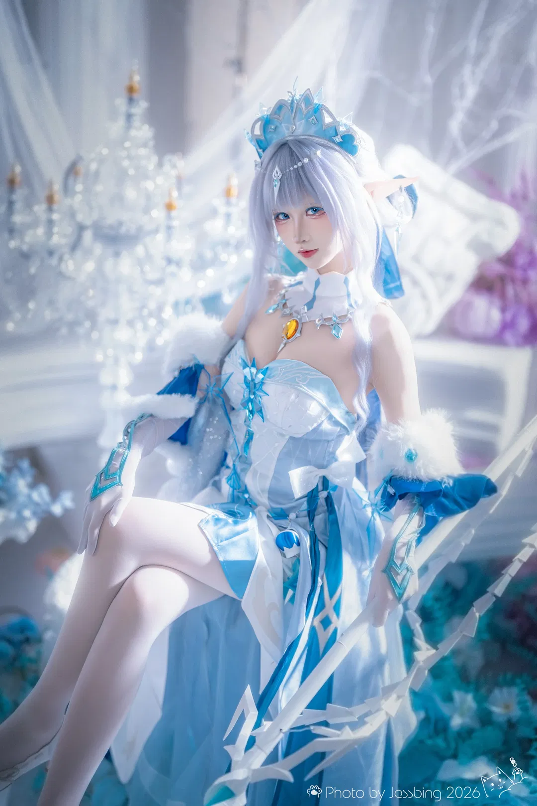 【冰之女皇cos】至冬的凛冽与华贵，这套冰雪质感真的太美了