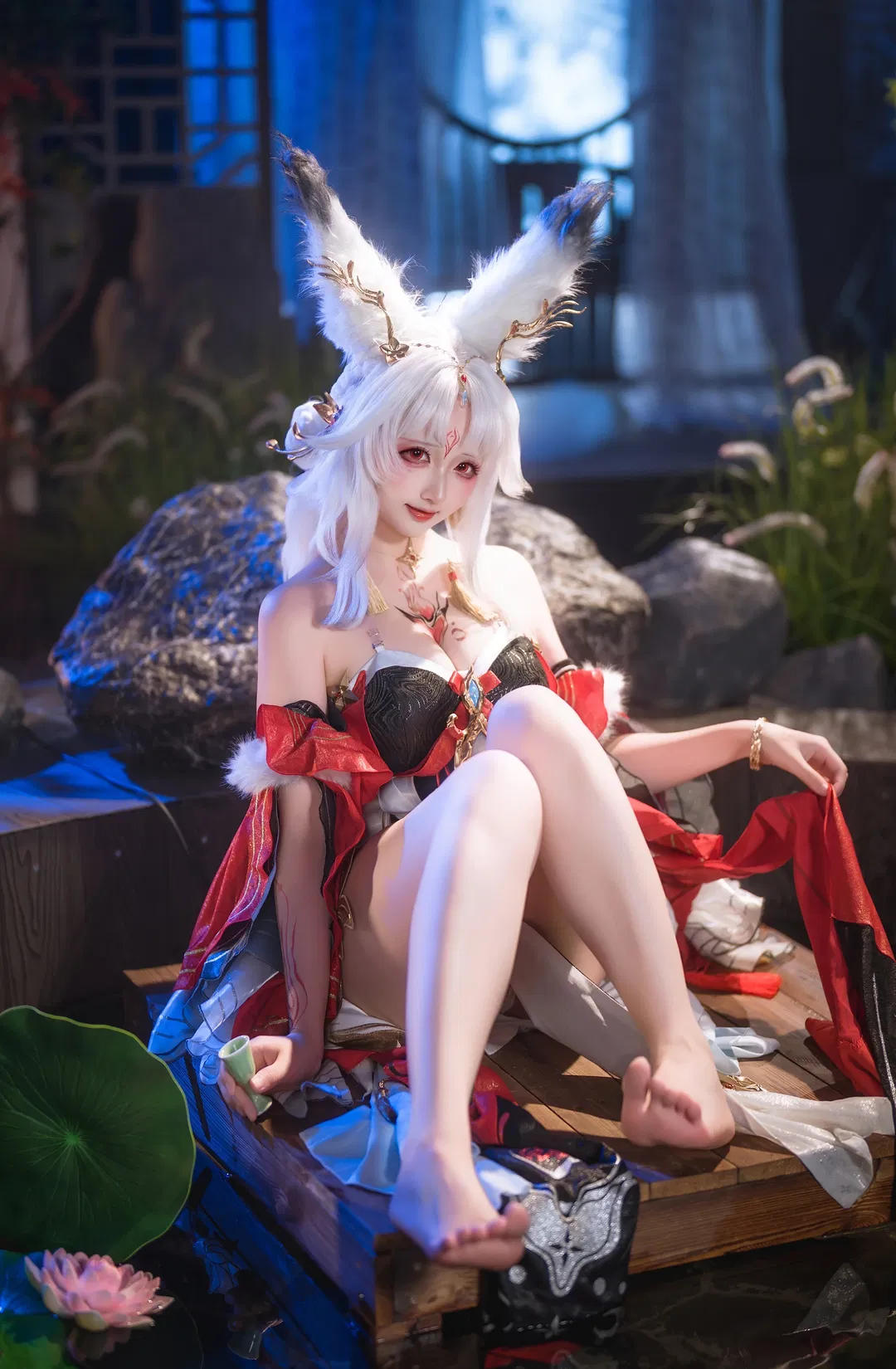 【心月狐cos】鸣潮岁主心月狐，水畔的悠然时光 - 第 2 张