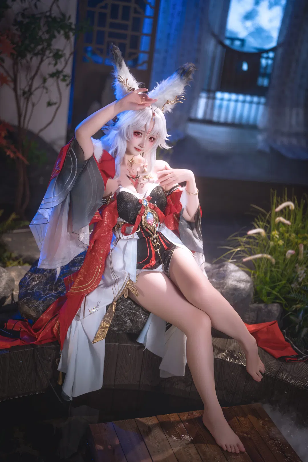 【心月狐cos】鸣潮岁主心月狐，水畔的悠然时光 - 第 3 张