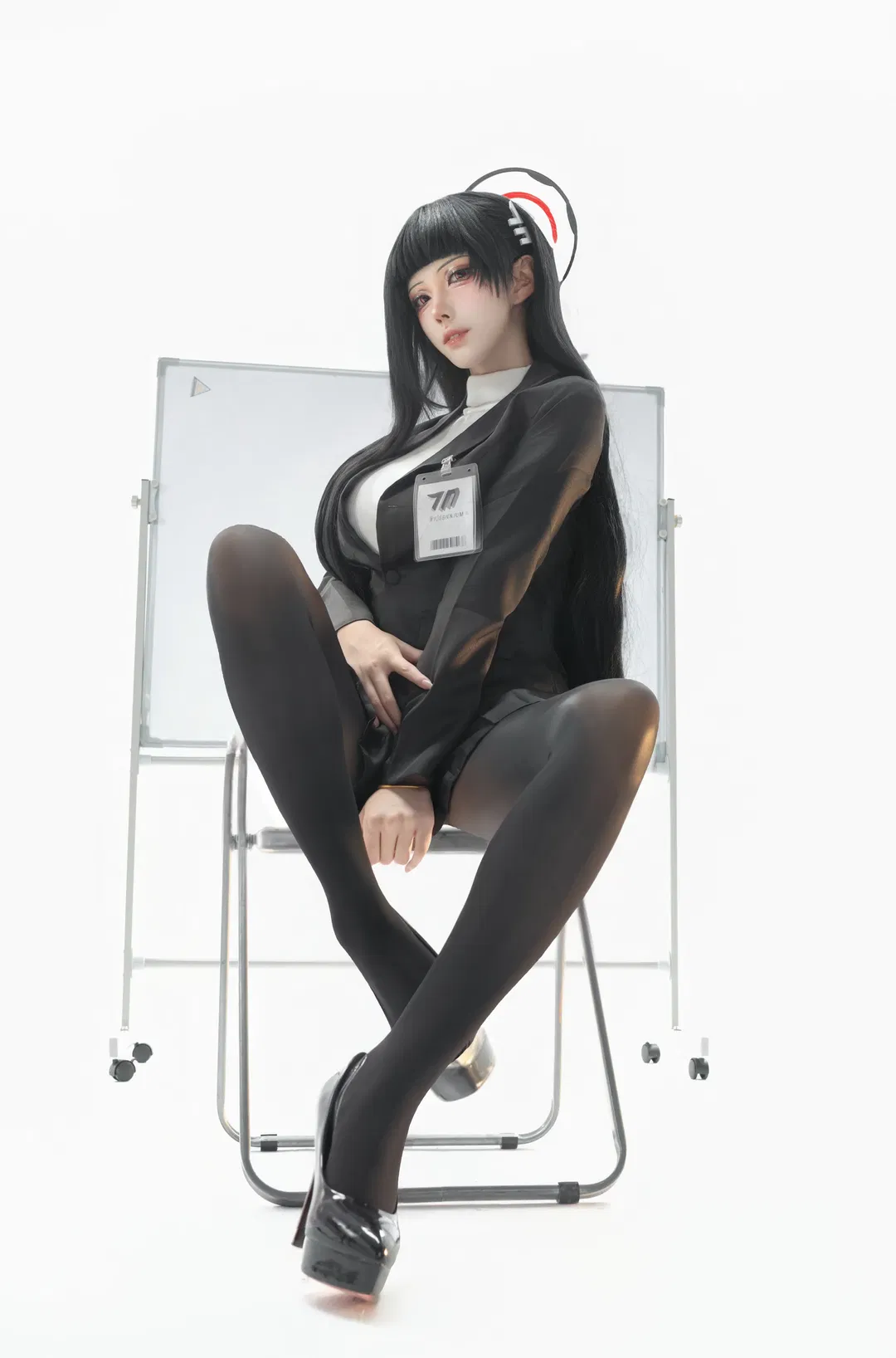 【调月莉音cos】蔚蓝档案的OL速写模特 - 第 1 张