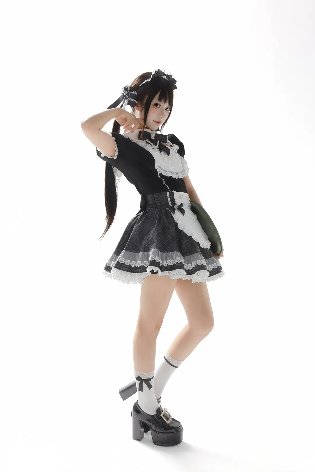 黑白女僕Lolita寫真，永遠為白棚質感心動 - 第 1 張