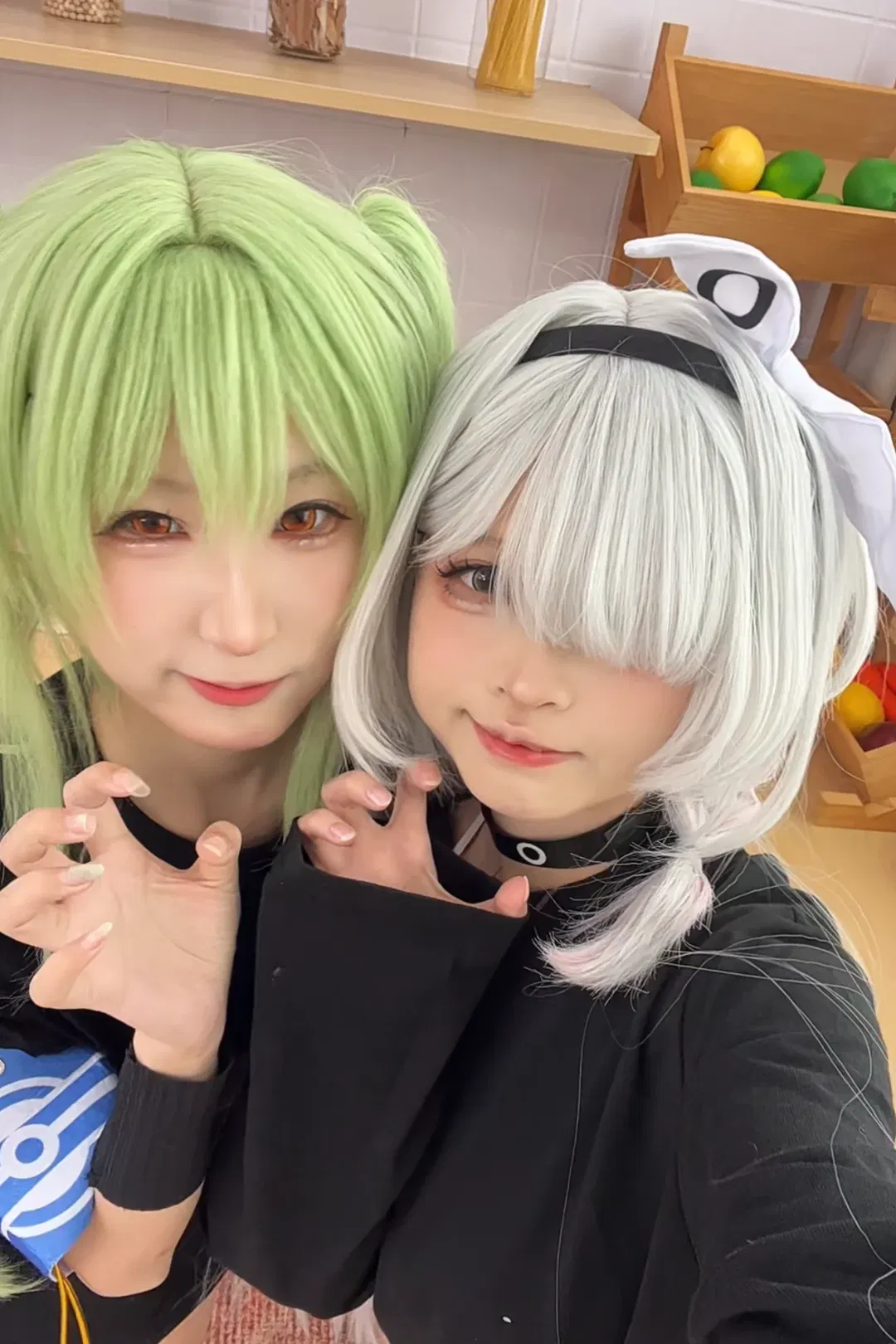 【阿罗娜cos】和姐妹们一起拍摄蔚蓝档案的贴贴日常 - 第 3 张