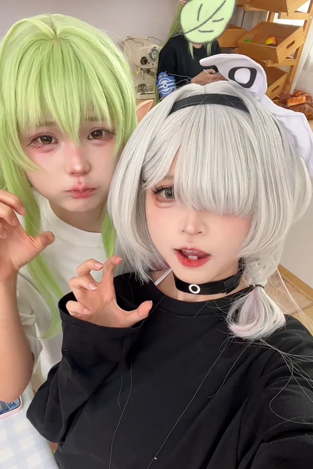 【阿罗娜cos】和姐妹们一起拍摄蔚蓝档案的贴贴日常 - 第 5 张