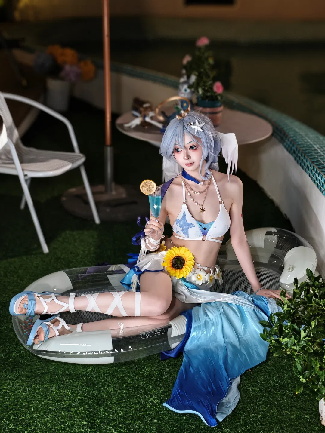 知更鸟cos 崩坏星穹铁道泳池夜拍花絮 - 第 4 张
