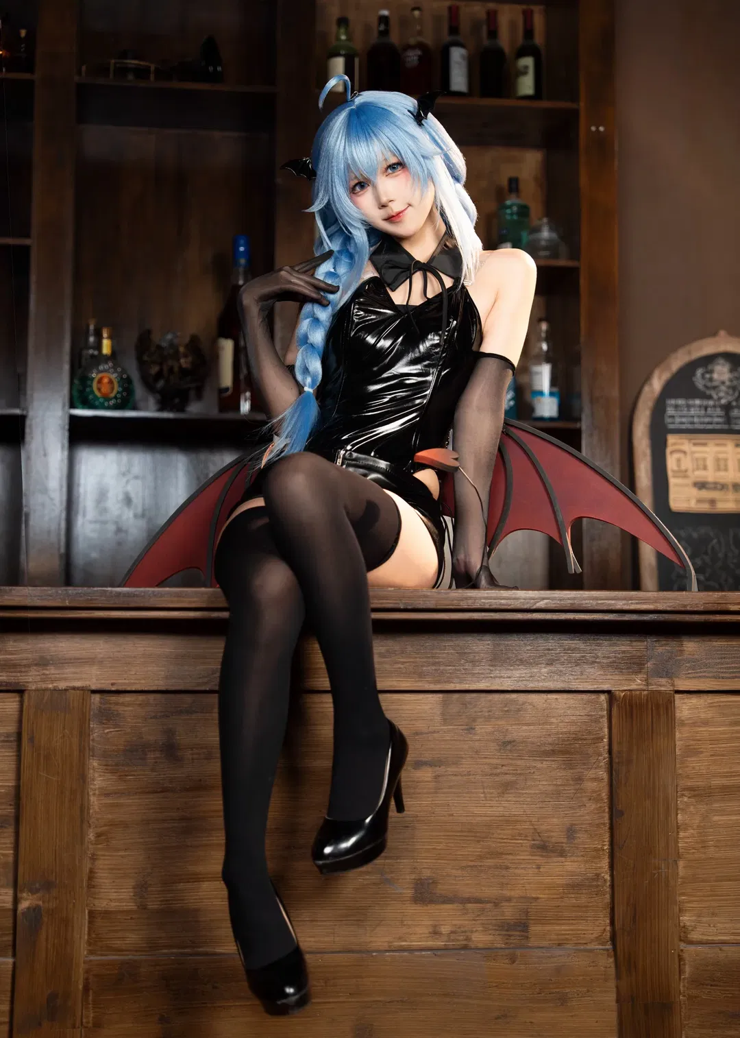 【洛琪希cos】无职转生小恶魔设定，复古酒吧里的魔界风 - 第 3 张