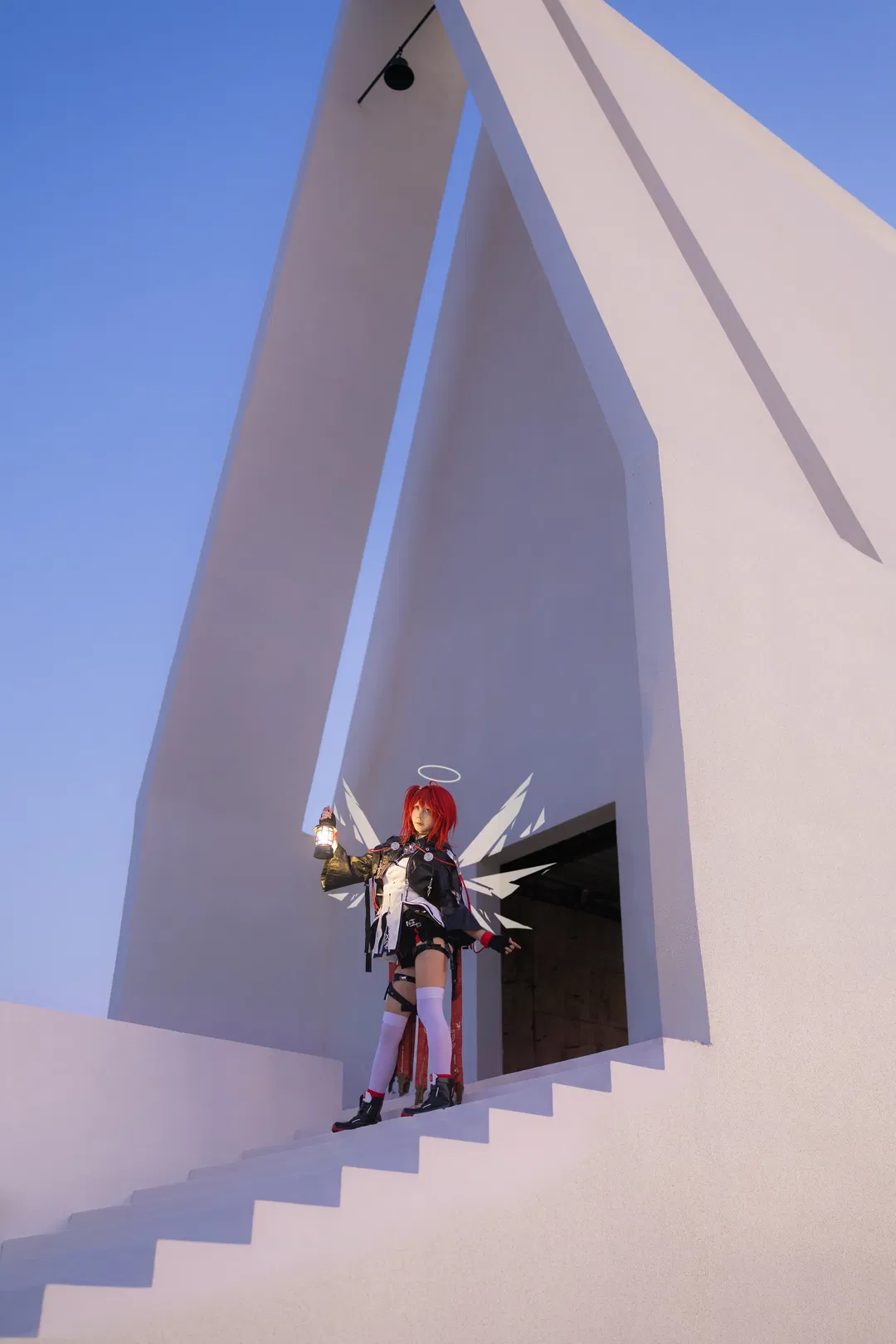 【新约能天使cos】明日方舟里的纯白几何战斗天使 - 第 6 张