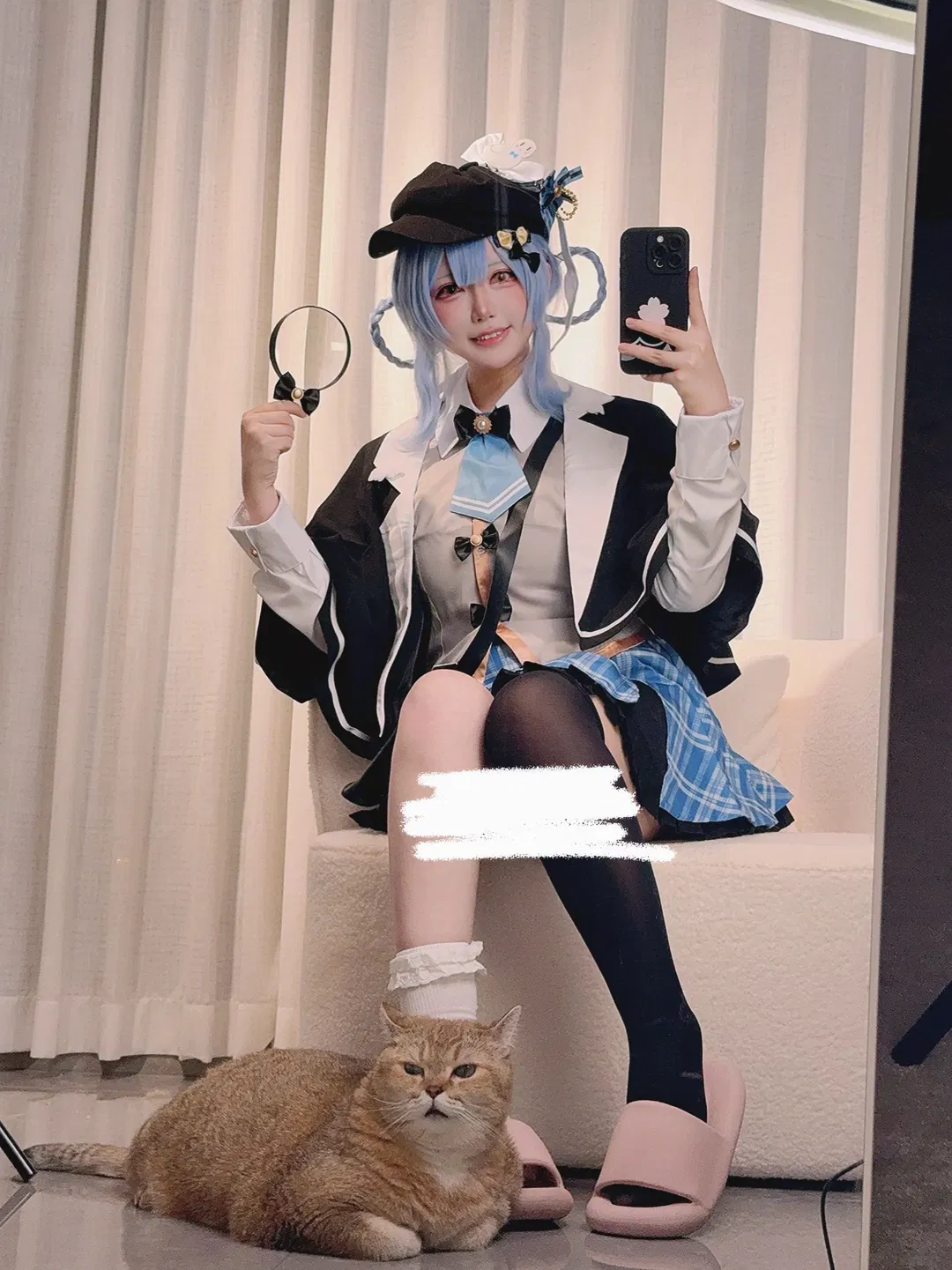 【橘雪莉cos】魔法少女的魔女审判 黑白制服与不对称丝袜 - 第 1 张