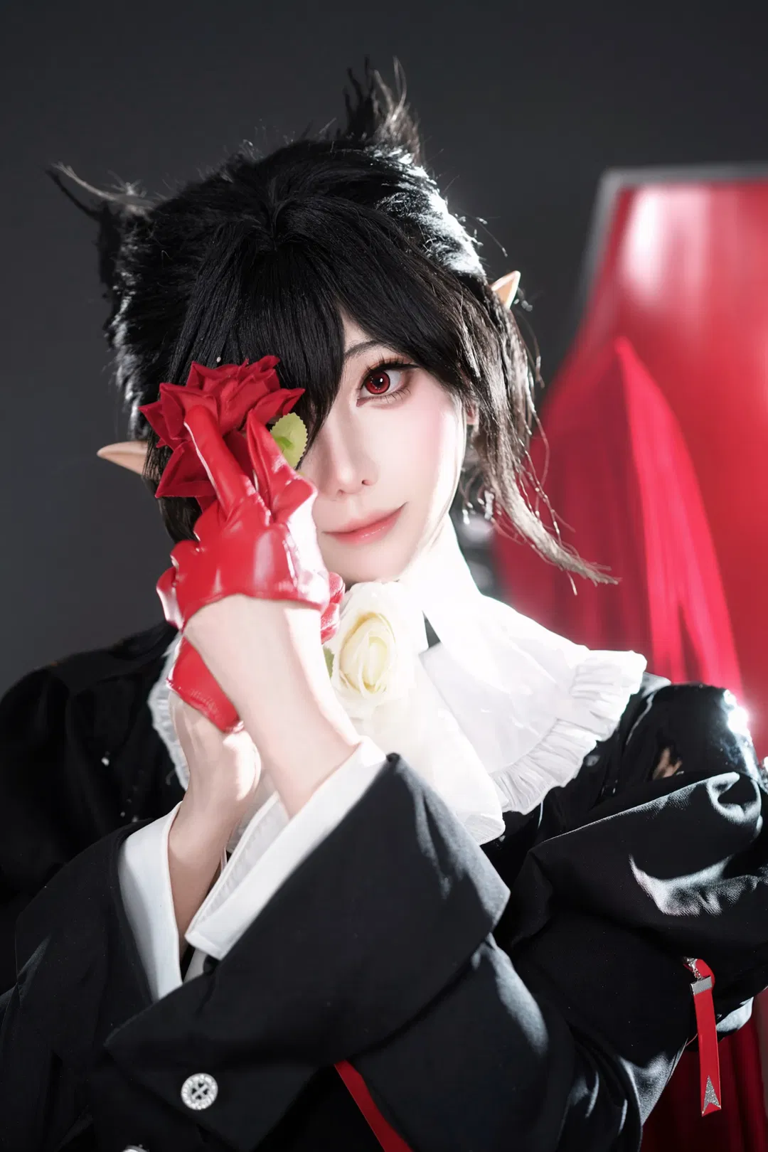 【隐德莱希cos】明日方舟的暗夜与红玫瑰 - 第 1 张