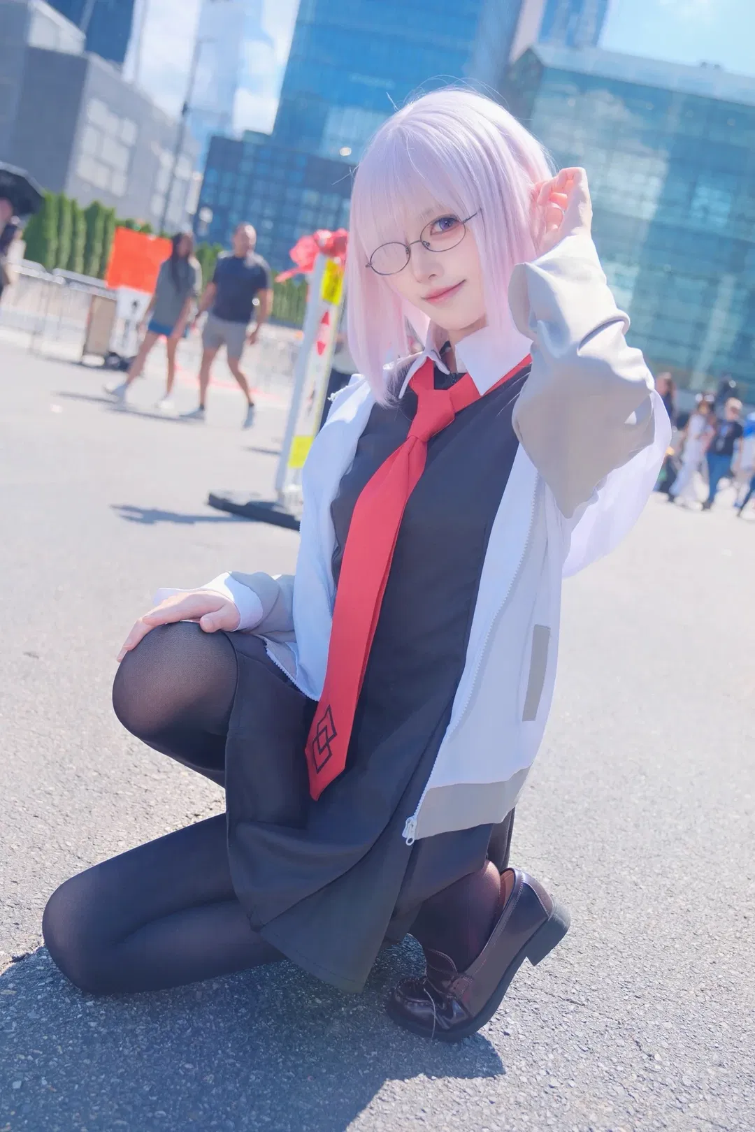 【瑪修cos】漫展場外的學妹日常 - 第 2 張