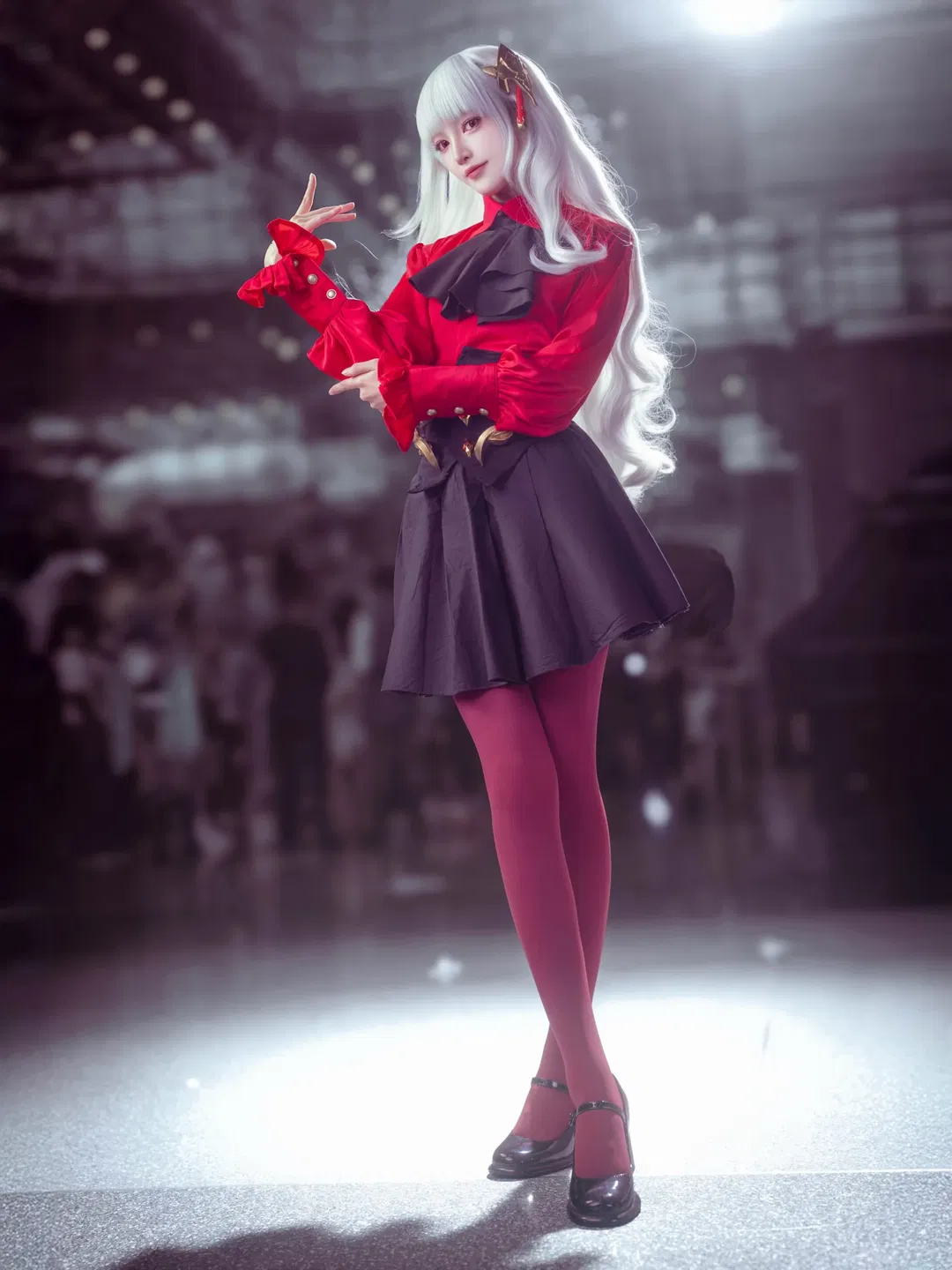 【伊什塔尔cos】Fate/strange Fake 场照速报，红黑经典穿搭的极致呈现 - 第 3 张