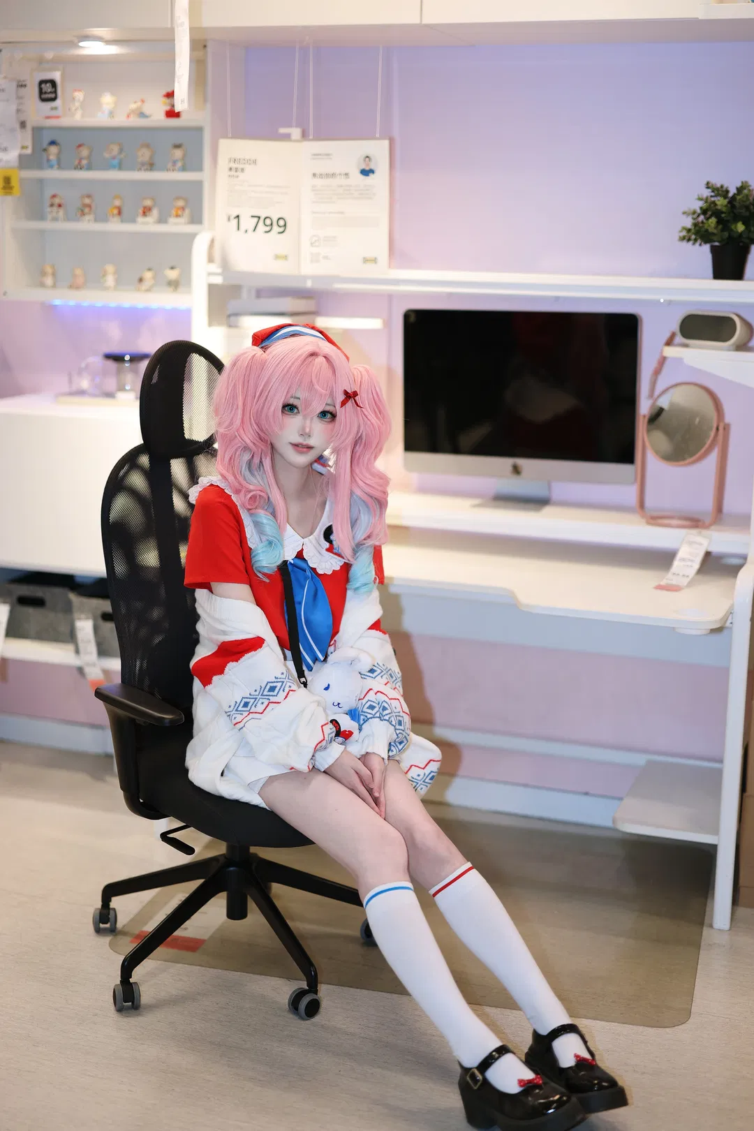 【风堇cos】崩坏星穹铁道里的风堇，红白配色的甜酷女孩 - 第 1 张