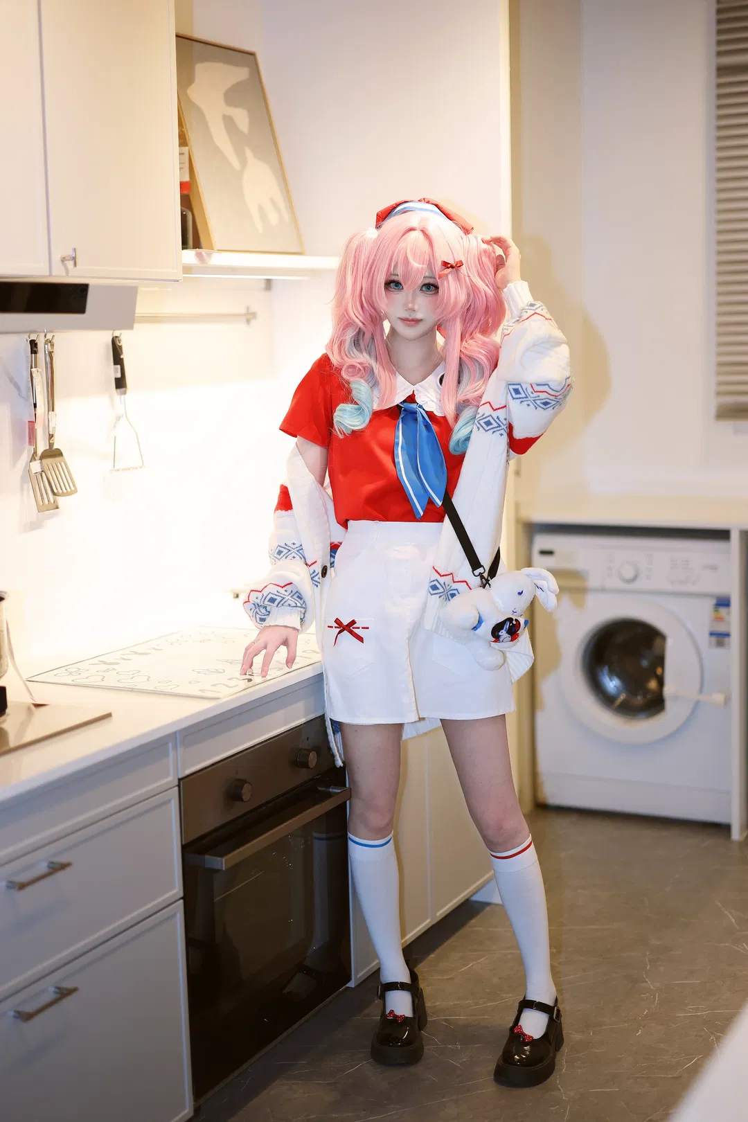 【风堇cos】崩坏星穹铁道里的风堇，红白配色的甜酷女孩 - 第 3 张