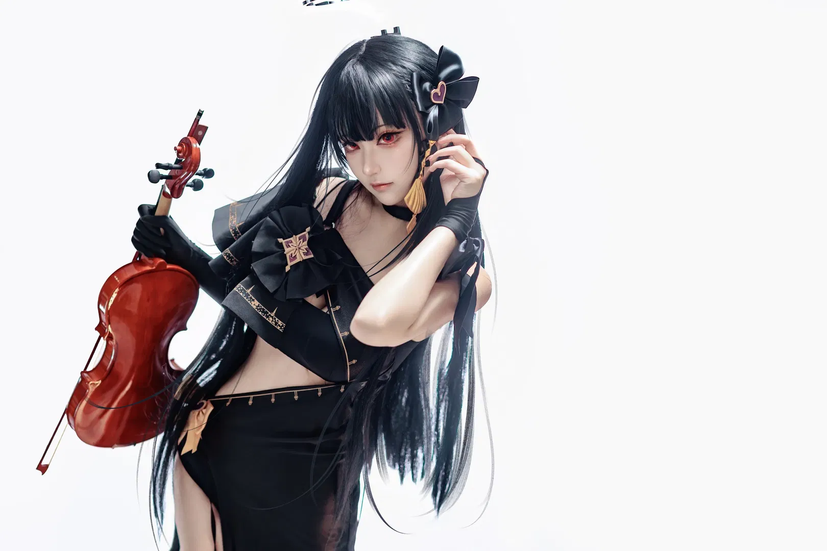 【调月莉音cos】蔚蓝档案暗黑系大小姐的优雅时刻 - 第 4 张
