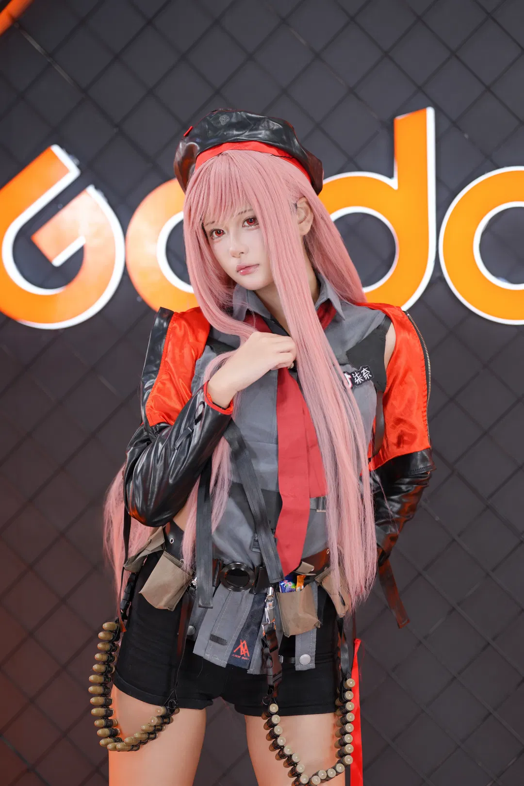 【拉毗cos】胜利女神战术装备漫展场照 - 第 10 张