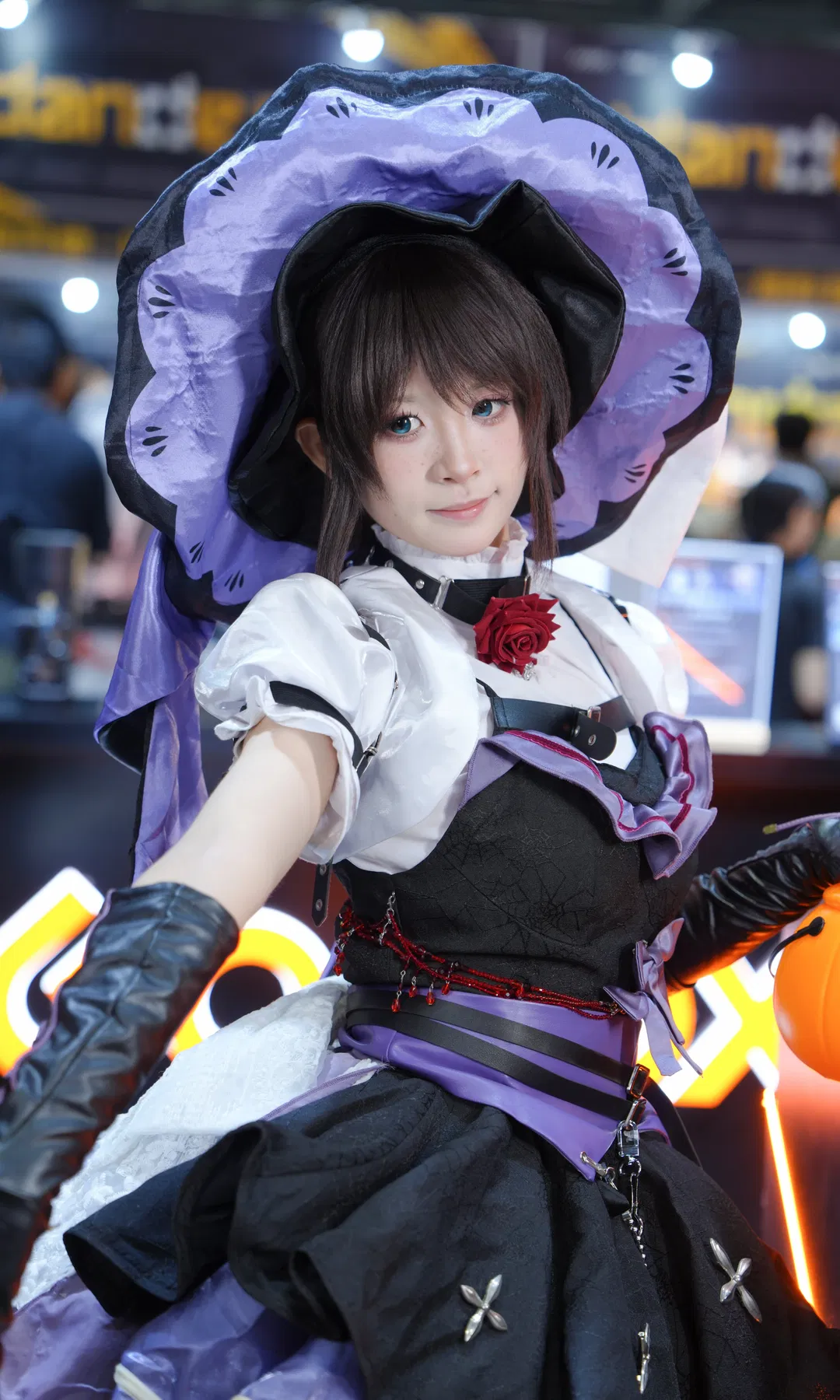 【艾玛伍兹cos】第五人格万圣节限定，提着南瓜灯赴约 - 第 6 张