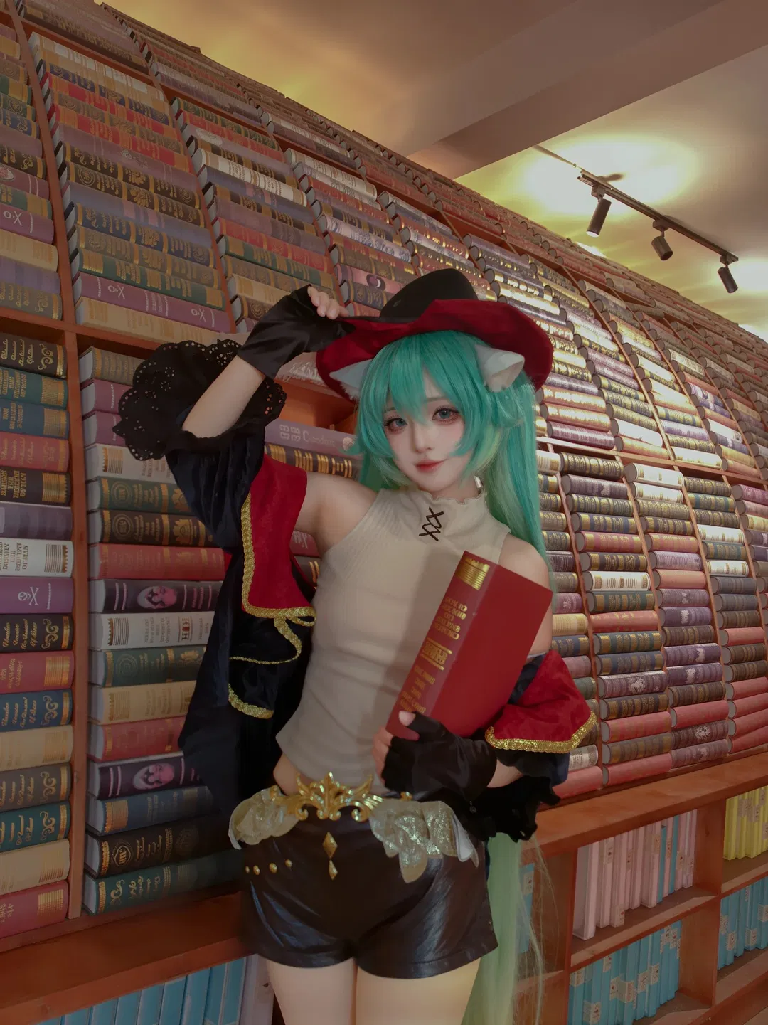 初音cos穿靴子的貓劍客，鳳龍灣阿拉丁小鎮冒險記 - 第 9 張