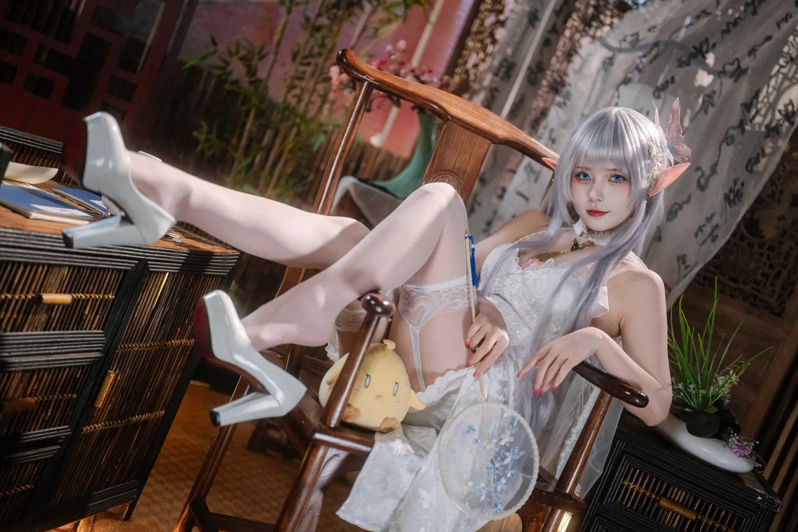【阿尔比恩cos】碧蓝航线月色下的慵懒白裙精灵 - 第 6 张